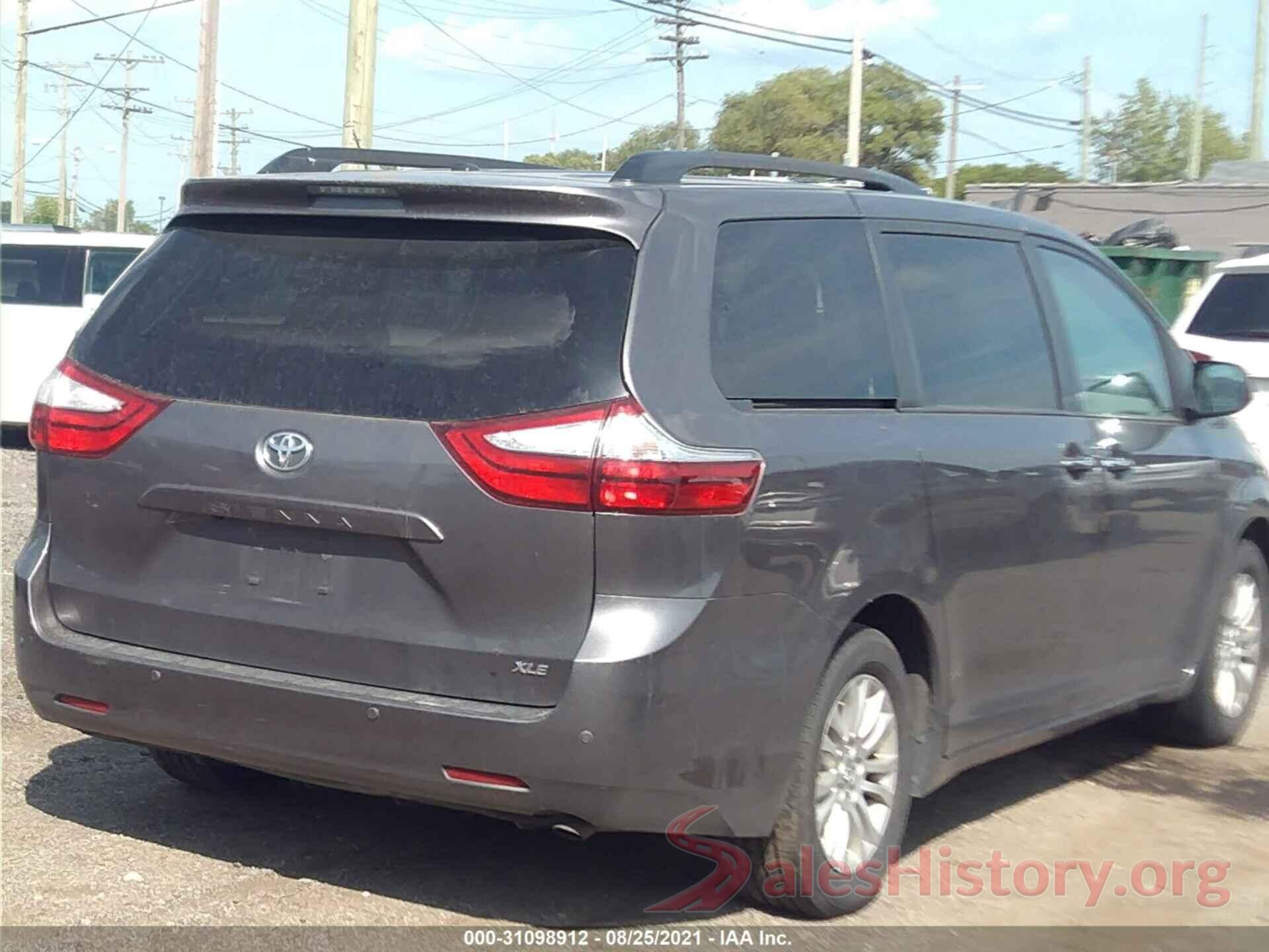 5TDYZ3DC3HS819463 2017 TOYOTA SIENNA