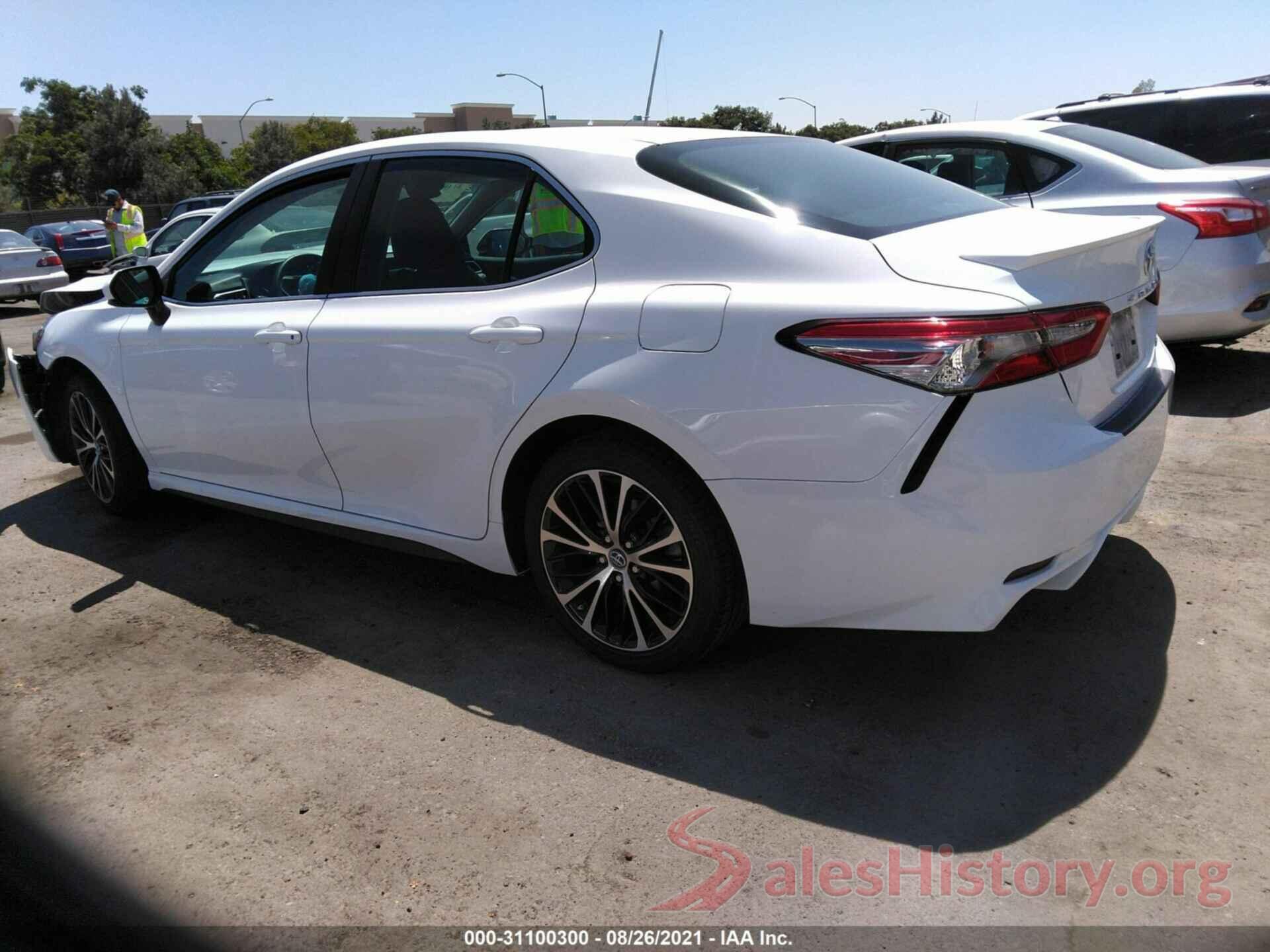 4T1B11HK1JU603322 2018 TOYOTA CAMRY