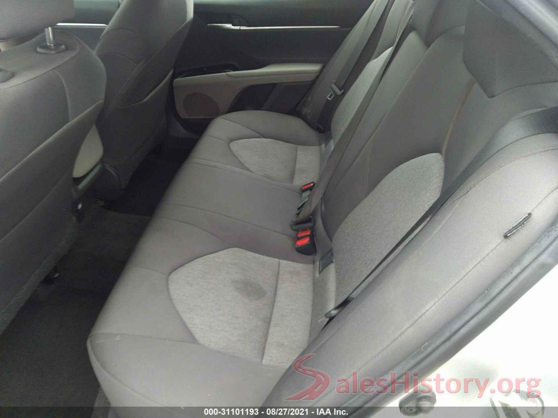 4T1B11HK8JU131457 2018 TOYOTA CAMRY