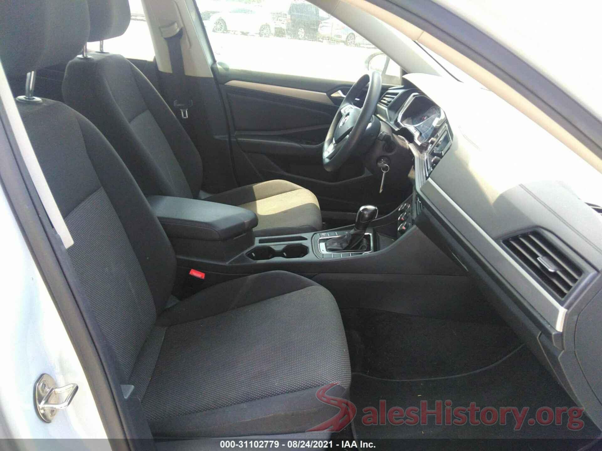 3VWC57BUXKM143817 2019 VOLKSWAGEN JETTA