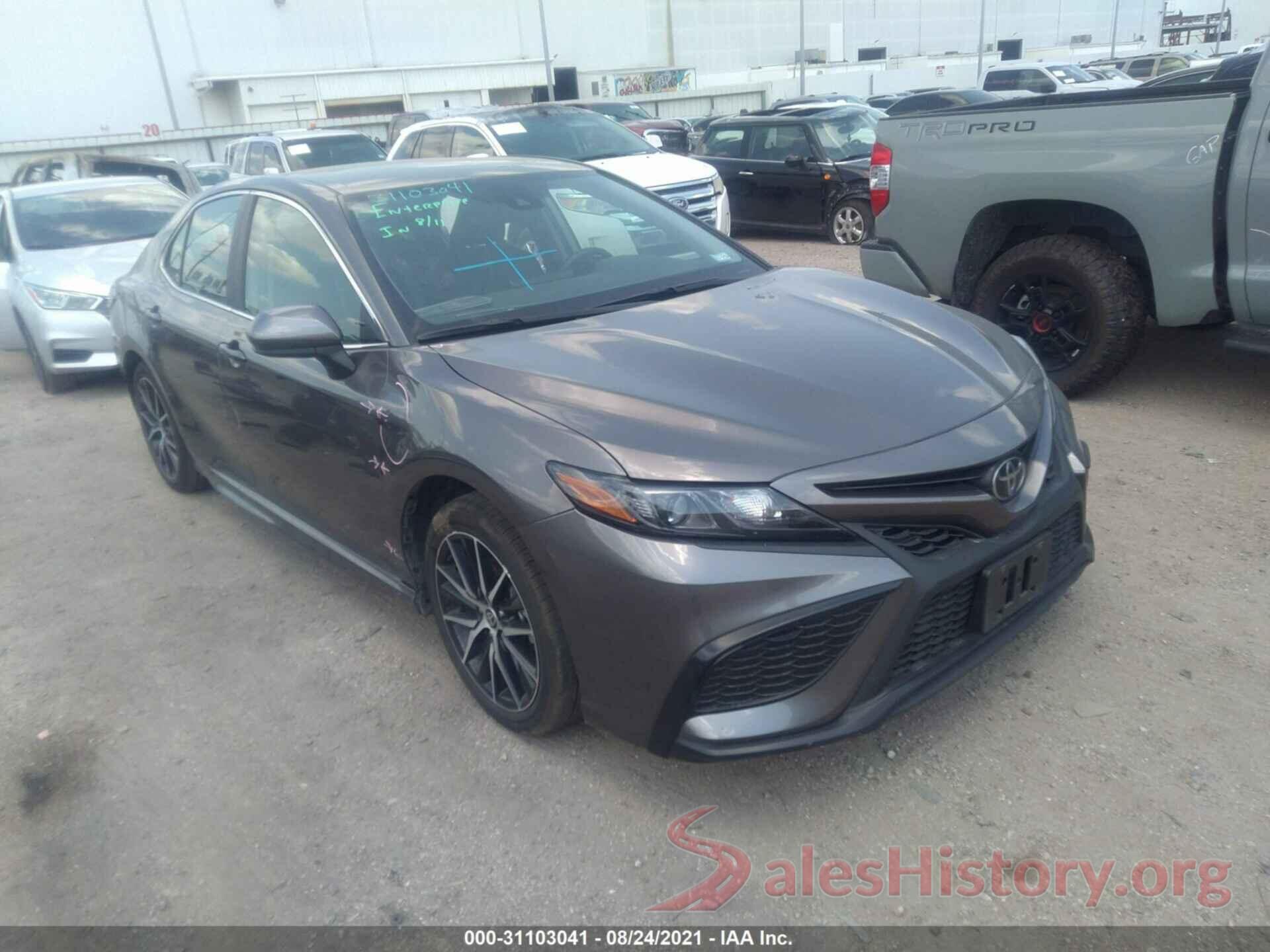 4T1G11AKXMU546865 2021 TOYOTA CAMRY