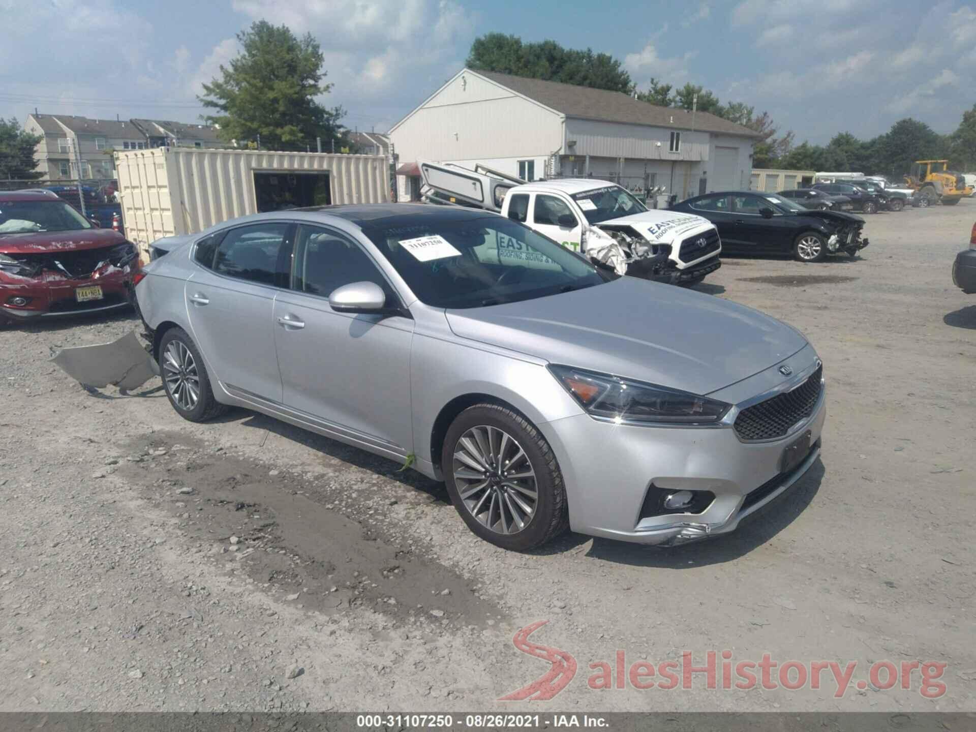 KNALC4J10H5055837 2017 KIA CADENZA