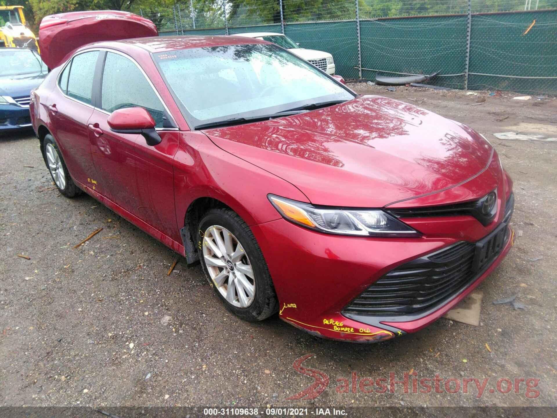 4T1B11HK1JU678196 2018 TOYOTA CAMRY