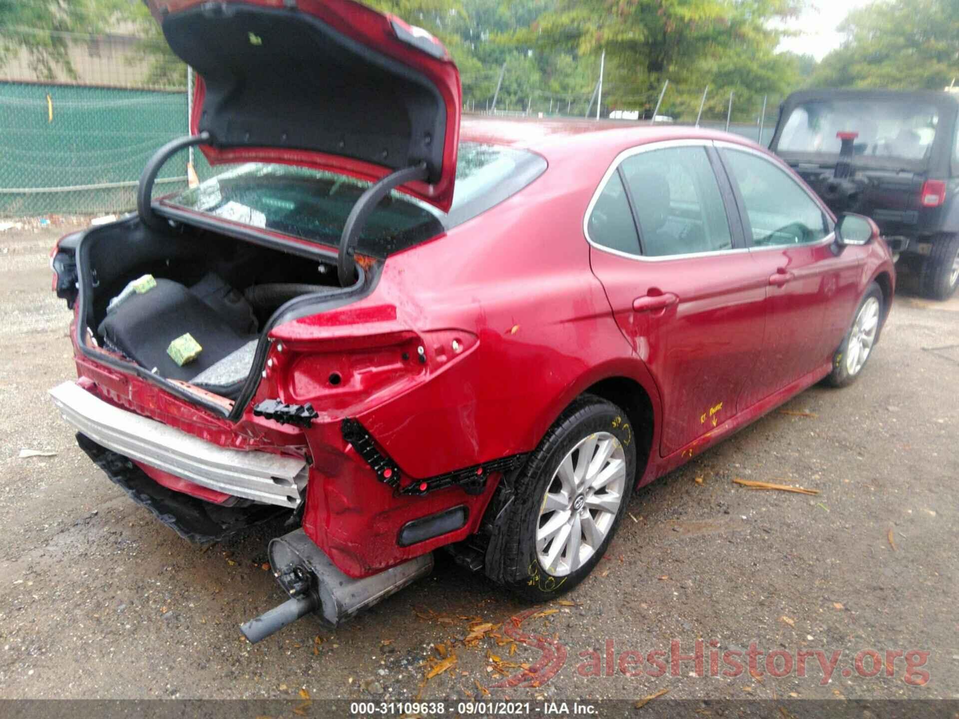 4T1B11HK1JU678196 2018 TOYOTA CAMRY