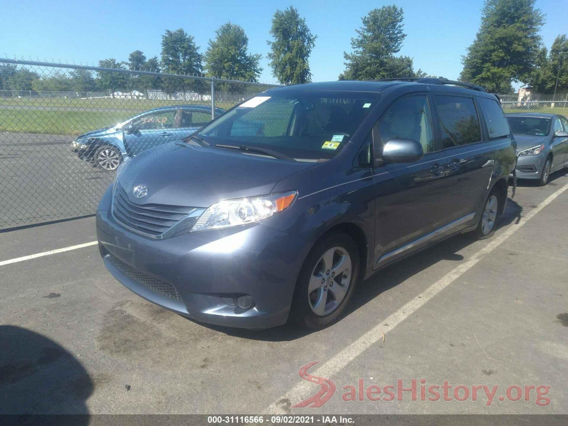 5TDKK3DCXGS702830 2016 TOYOTA SIENNA