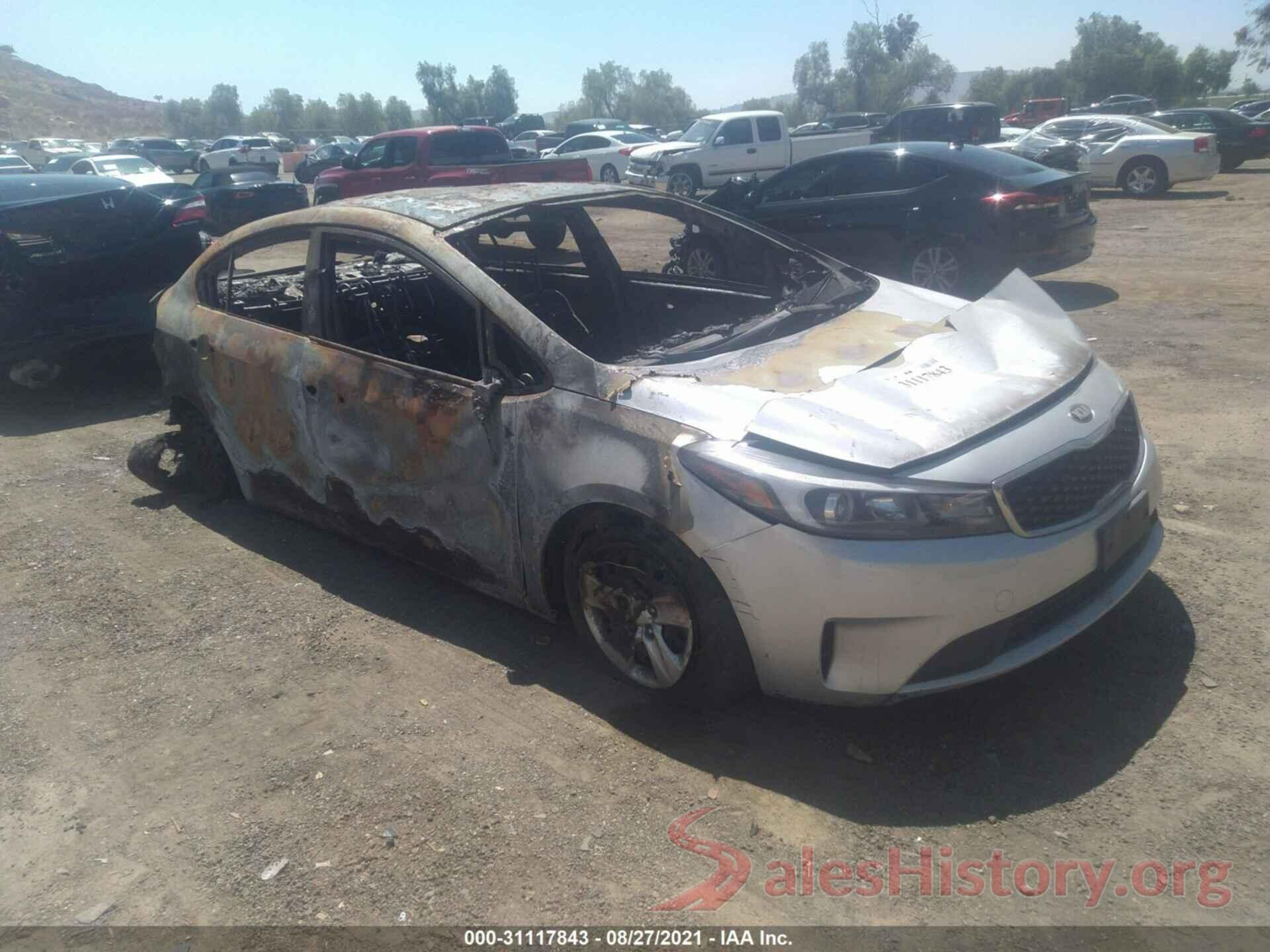 3KPFK4A79JE208071 2018 KIA FORTE