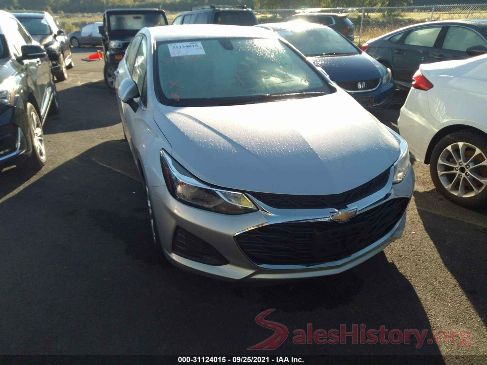 1G1BE5SM7K7107119 2019 CHEVROLET CRUZE