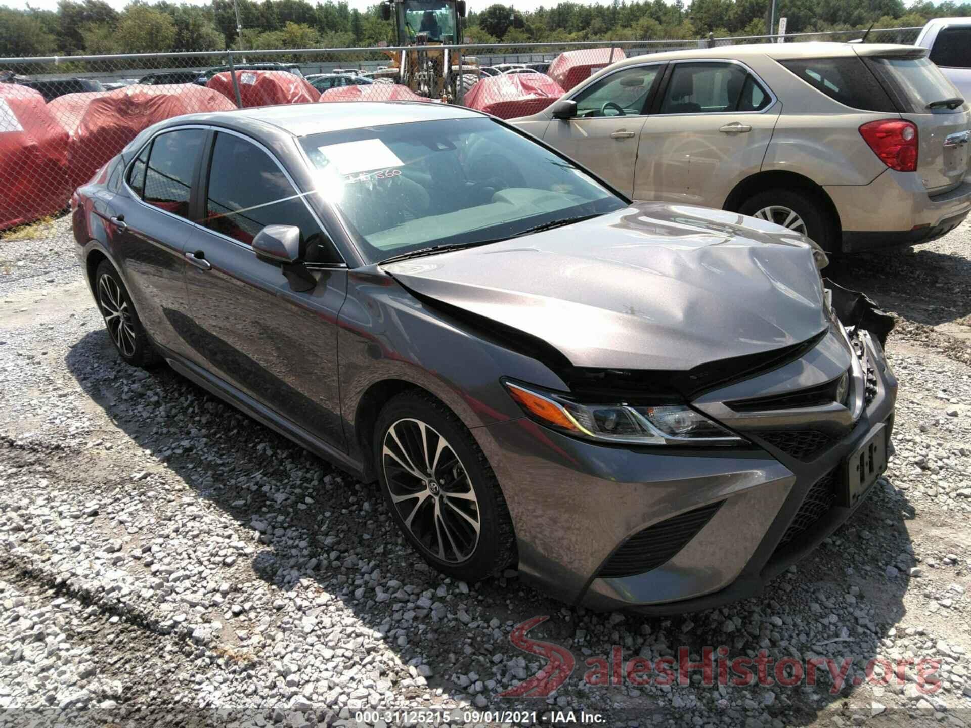 4T1B11HK8JU024375 2018 TOYOTA CAMRY