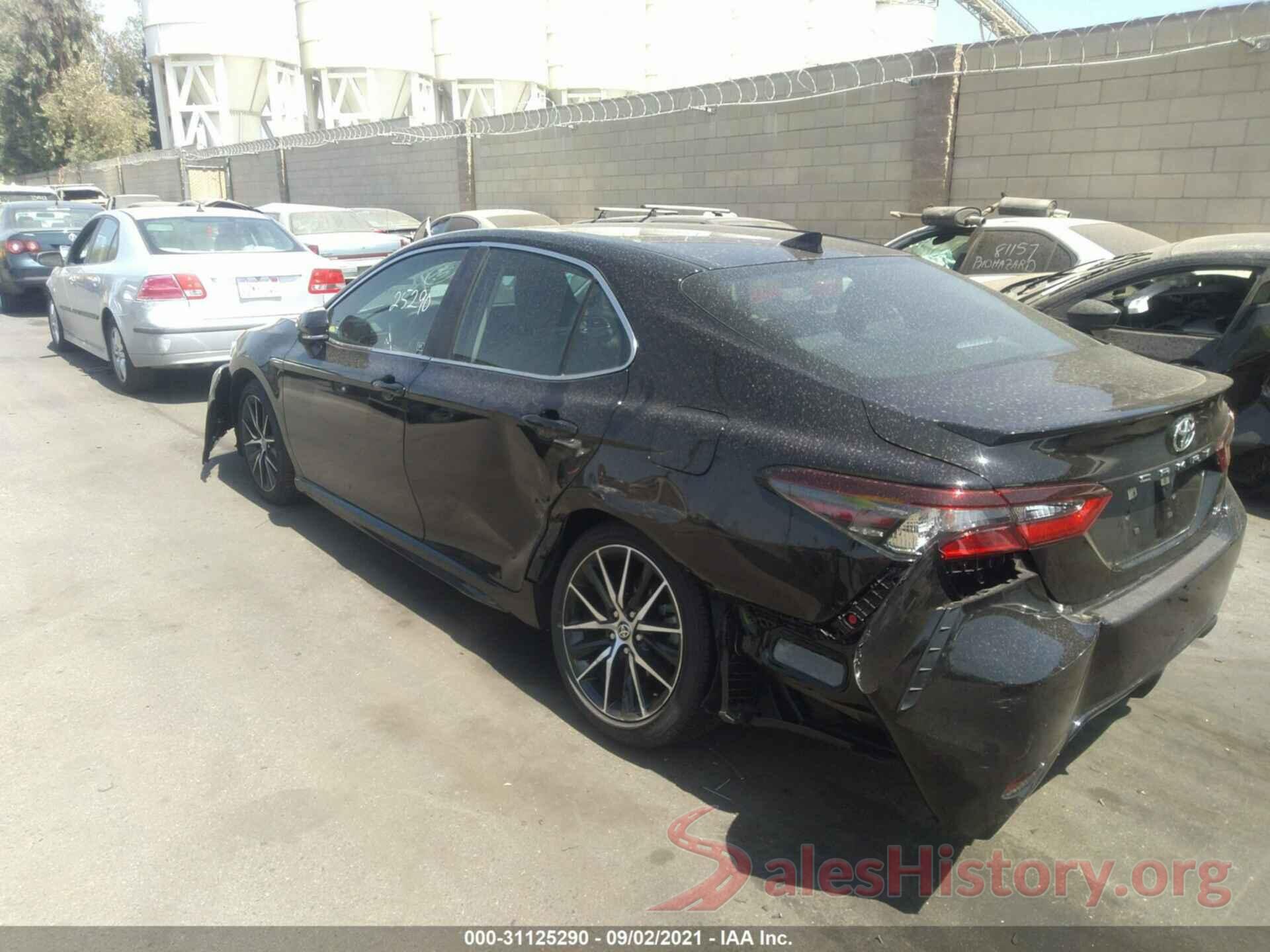 4T1T11AKXMU533676 2021 TOYOTA CAMRY