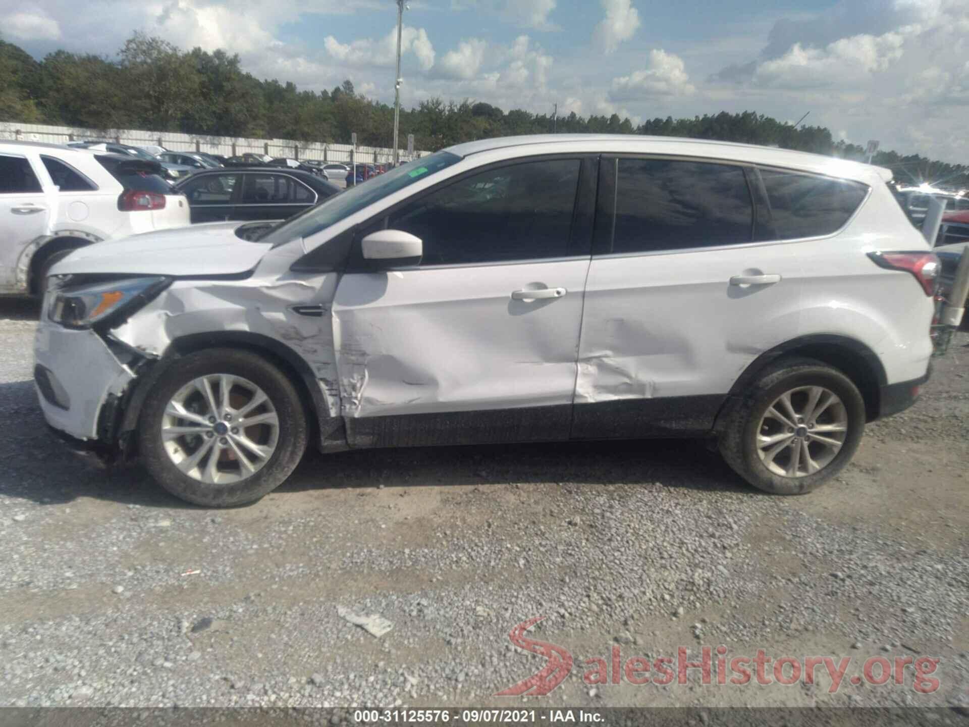 1FMCU0GD3HUE86023 2017 FORD ESCAPE