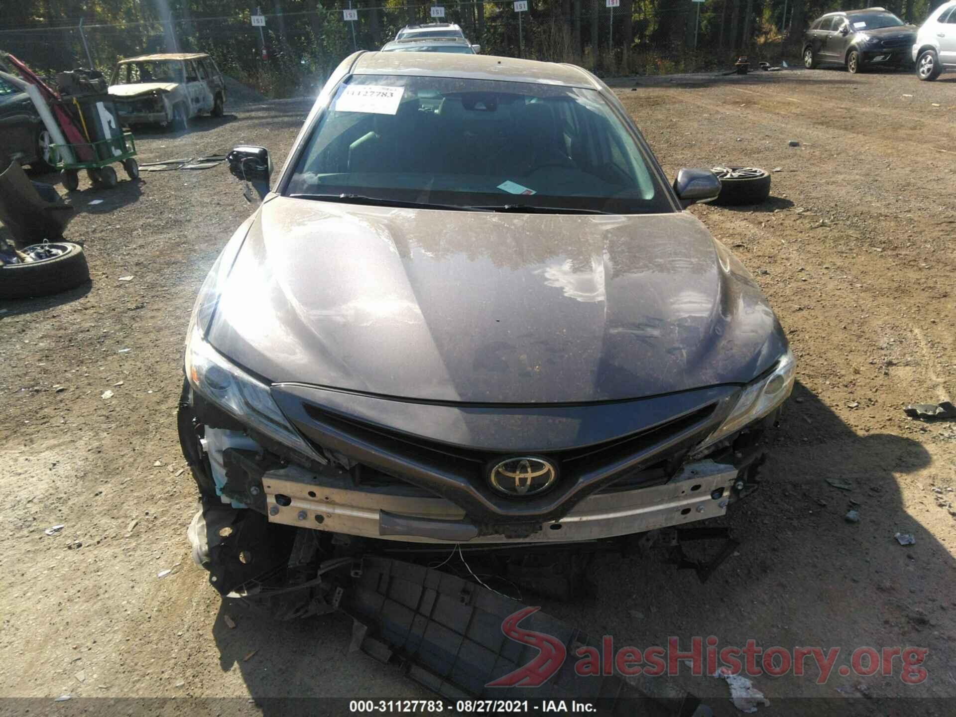 4T1B61HK3JU142867 2018 TOYOTA CAMRY