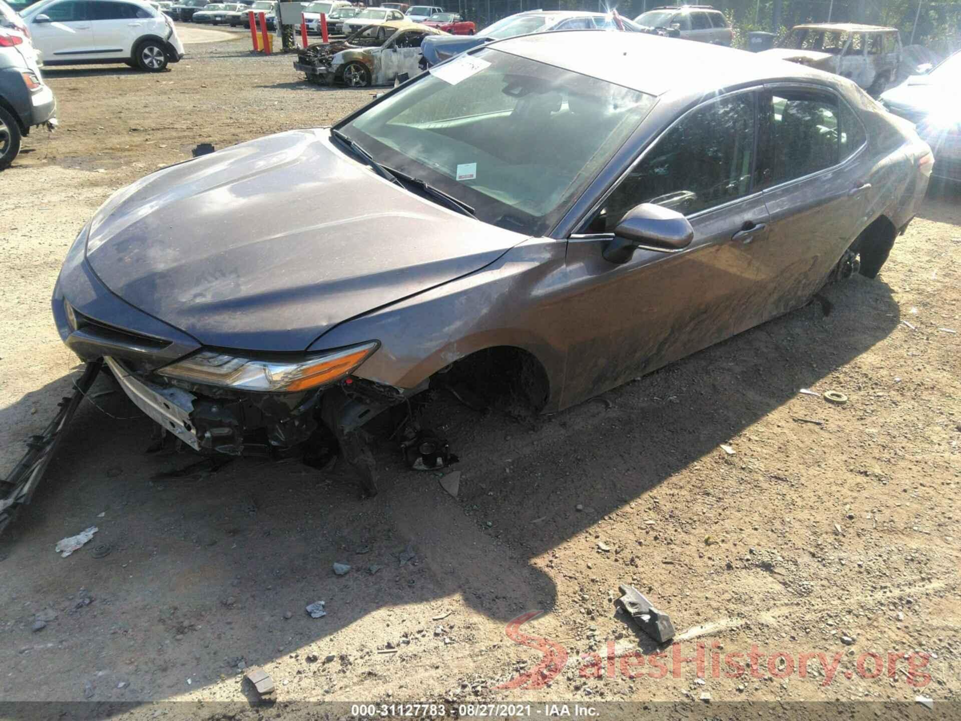 4T1B61HK3JU142867 2018 TOYOTA CAMRY