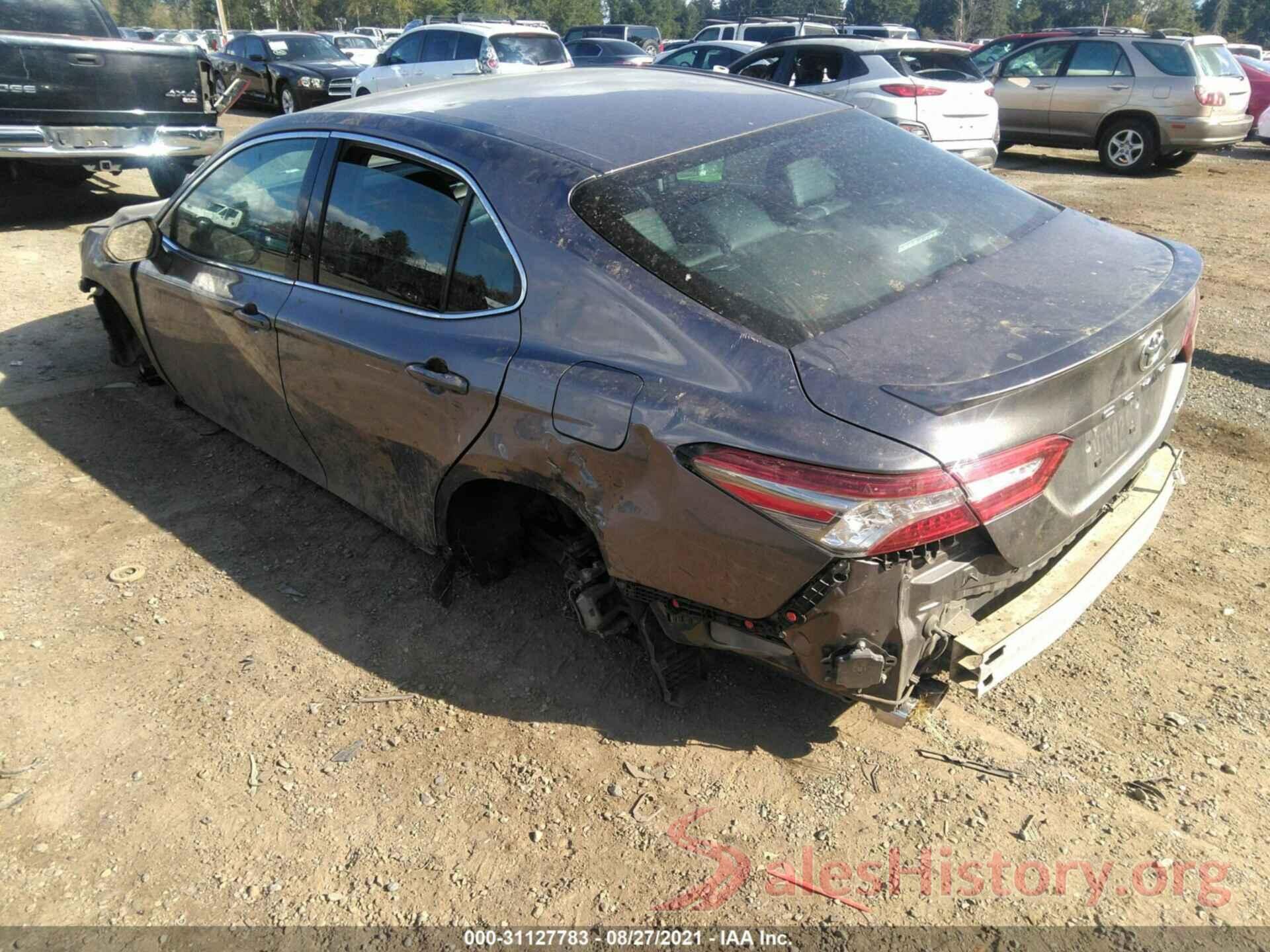 4T1B61HK3JU142867 2018 TOYOTA CAMRY