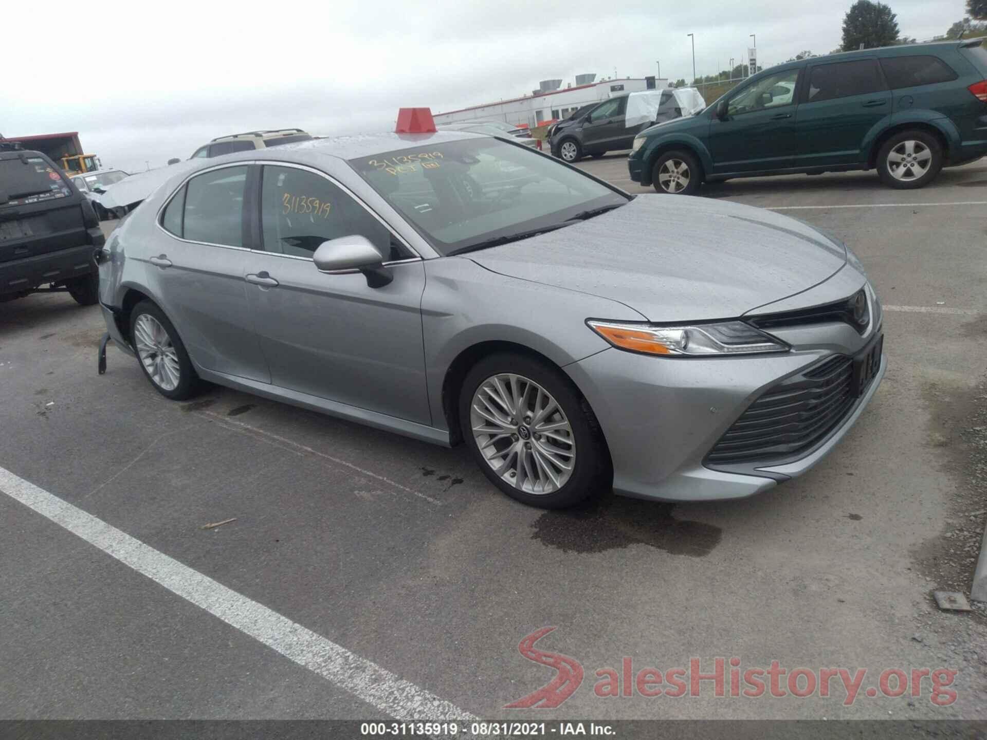 4T1B11HK3JU105915 2018 TOYOTA CAMRY