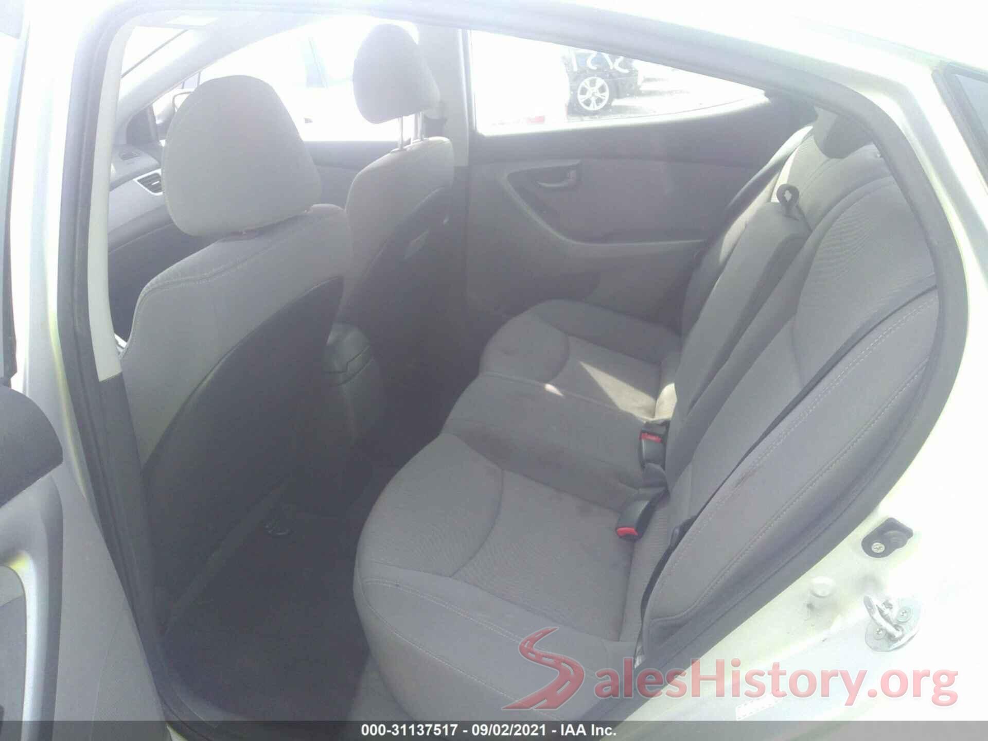 KMHDH4AE7GU512252 2016 HYUNDAI ELANTRA