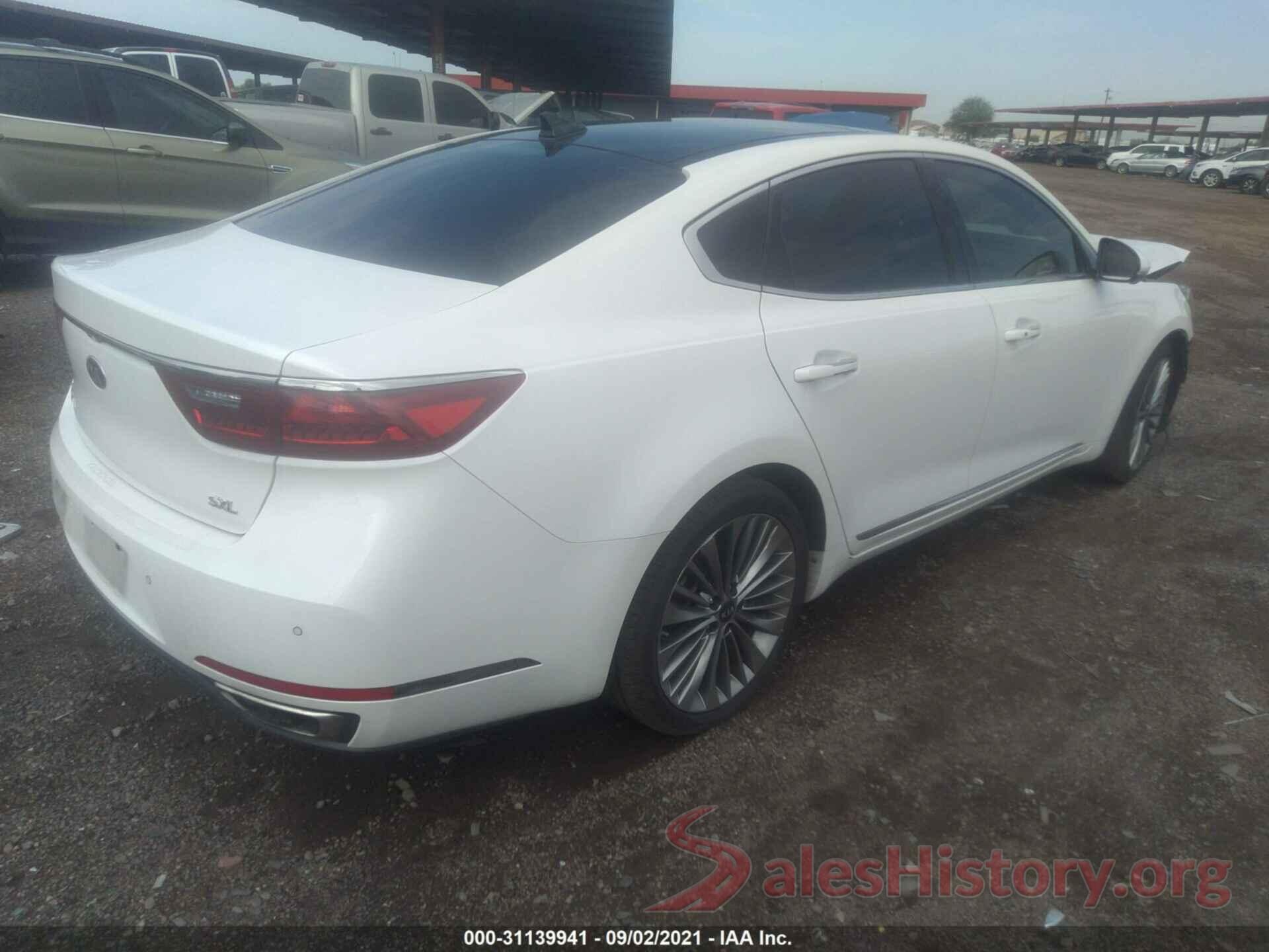 KNALC4J19J5096618 2018 KIA CADENZA