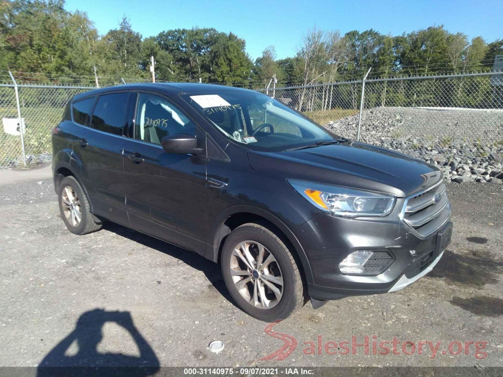 1FMCU9G90HUA28942 2017 FORD ESCAPE