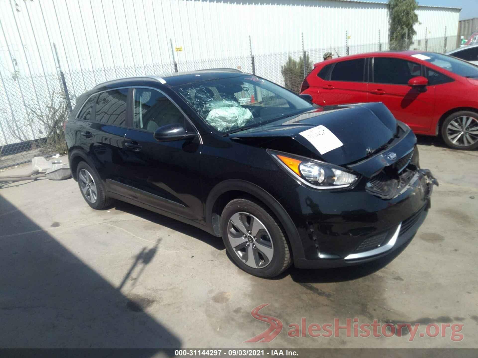 KNDCB3LC3K5252331 2019 KIA NIRO