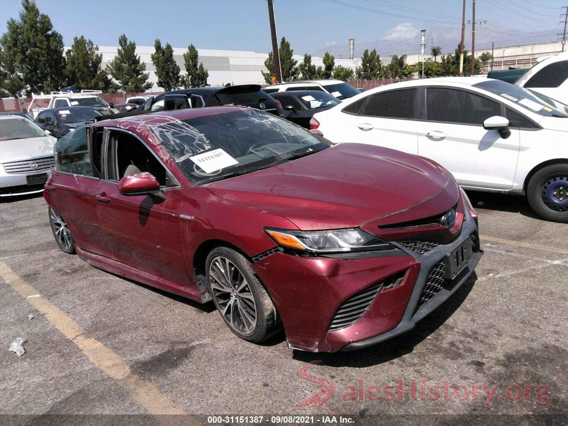 4T1B21HK3JU506068 2018 TOYOTA CAMRY