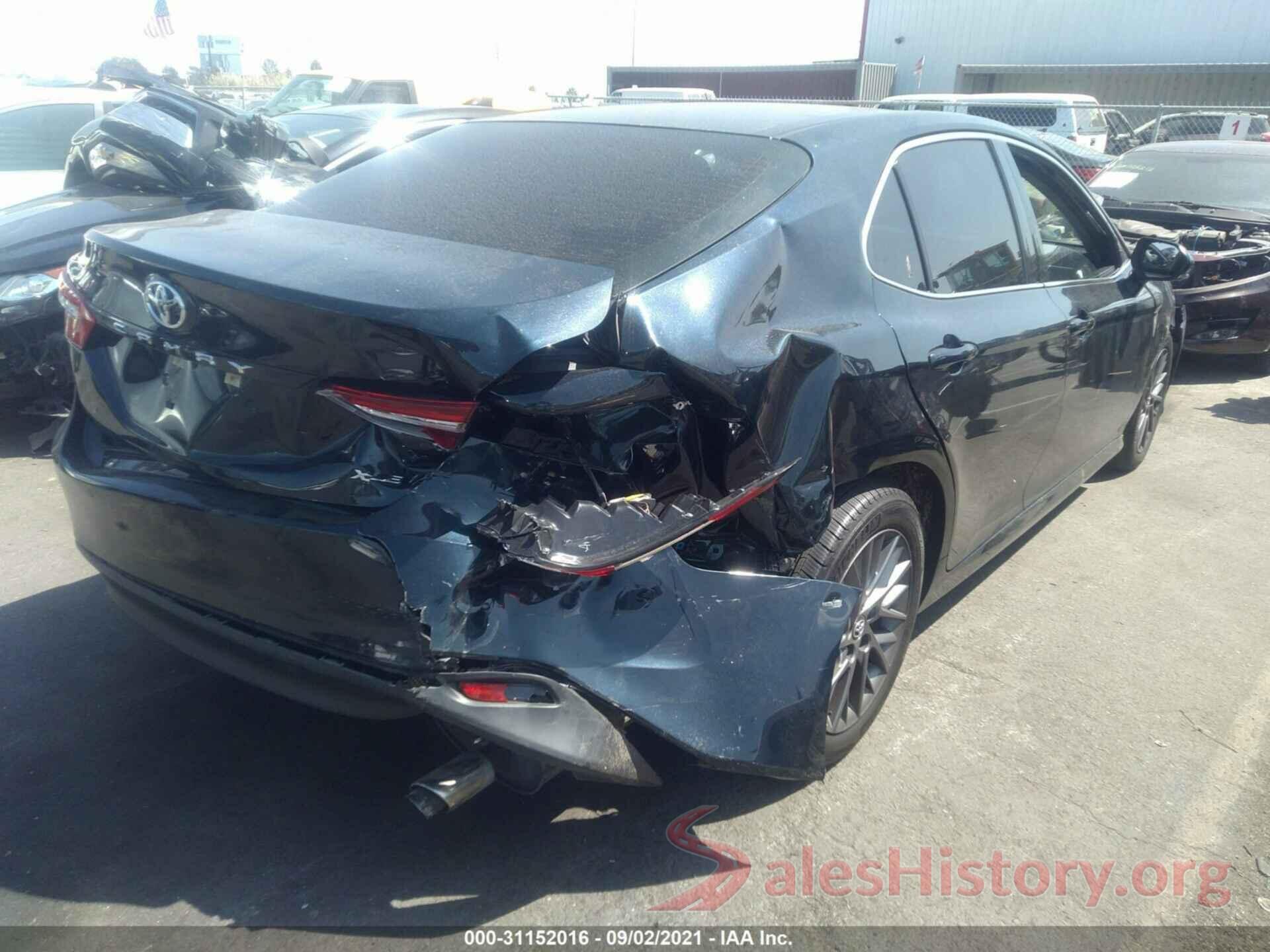 4T1B11HK8JU535262 2018 TOYOTA CAMRY