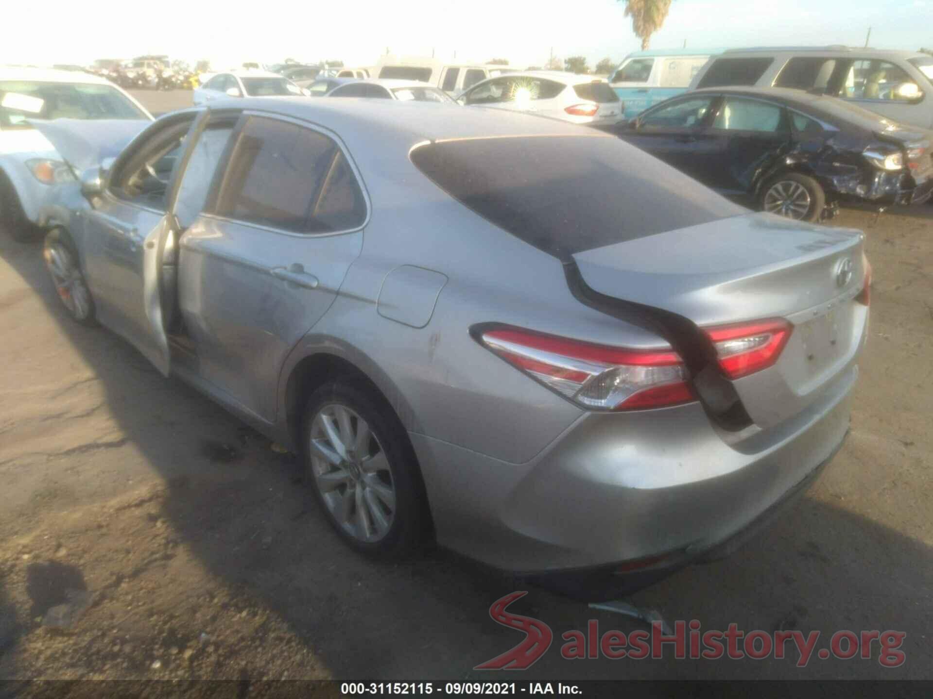 4T1B11HK6JU071856 2018 TOYOTA CAMRY