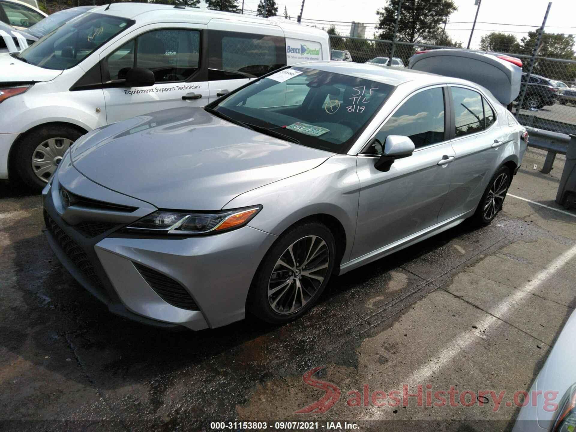 4T1B11HK9JU564284 2018 TOYOTA CAMRY