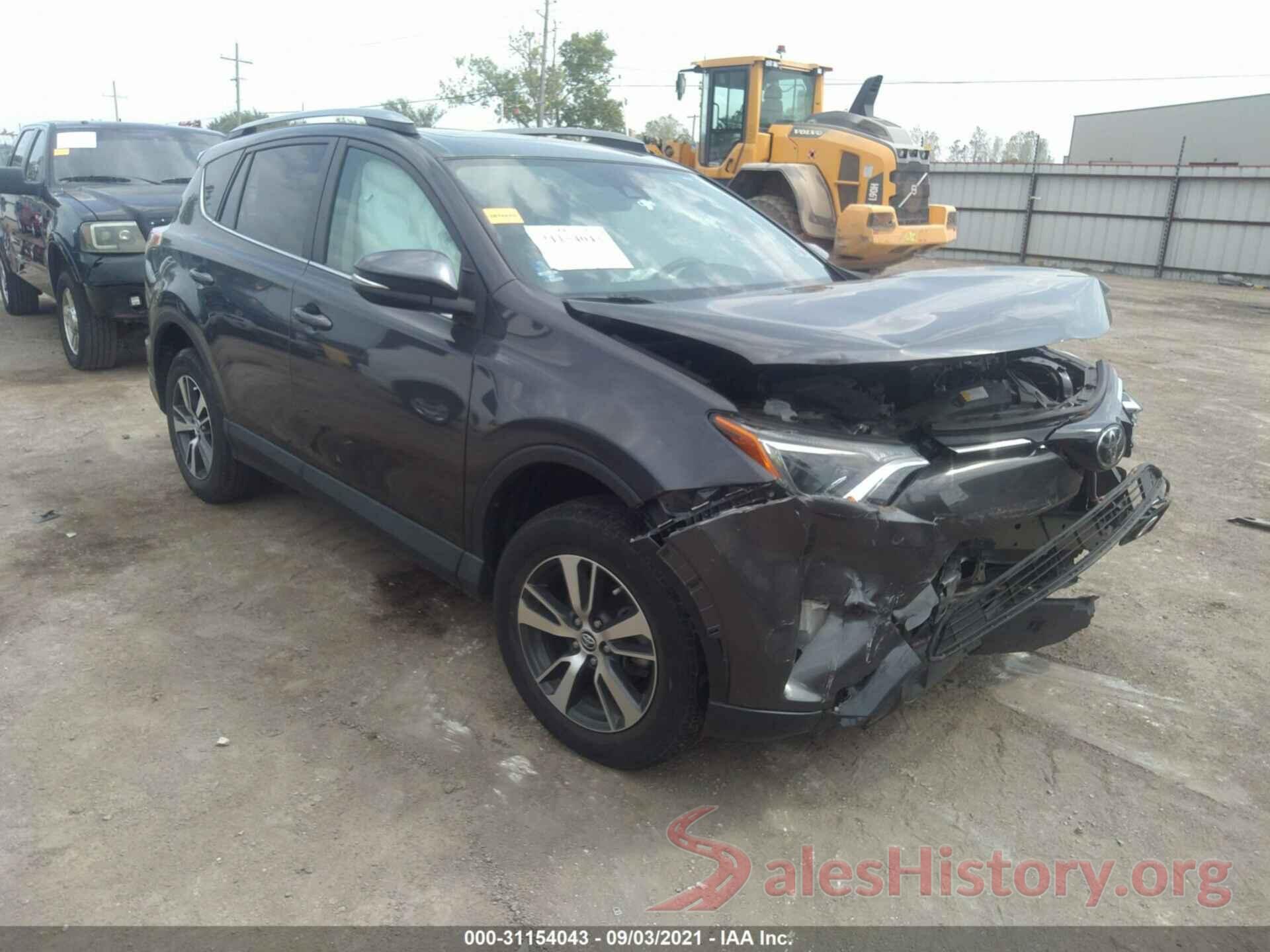 2T3RFREV9JW724328 2018 TOYOTA RAV4