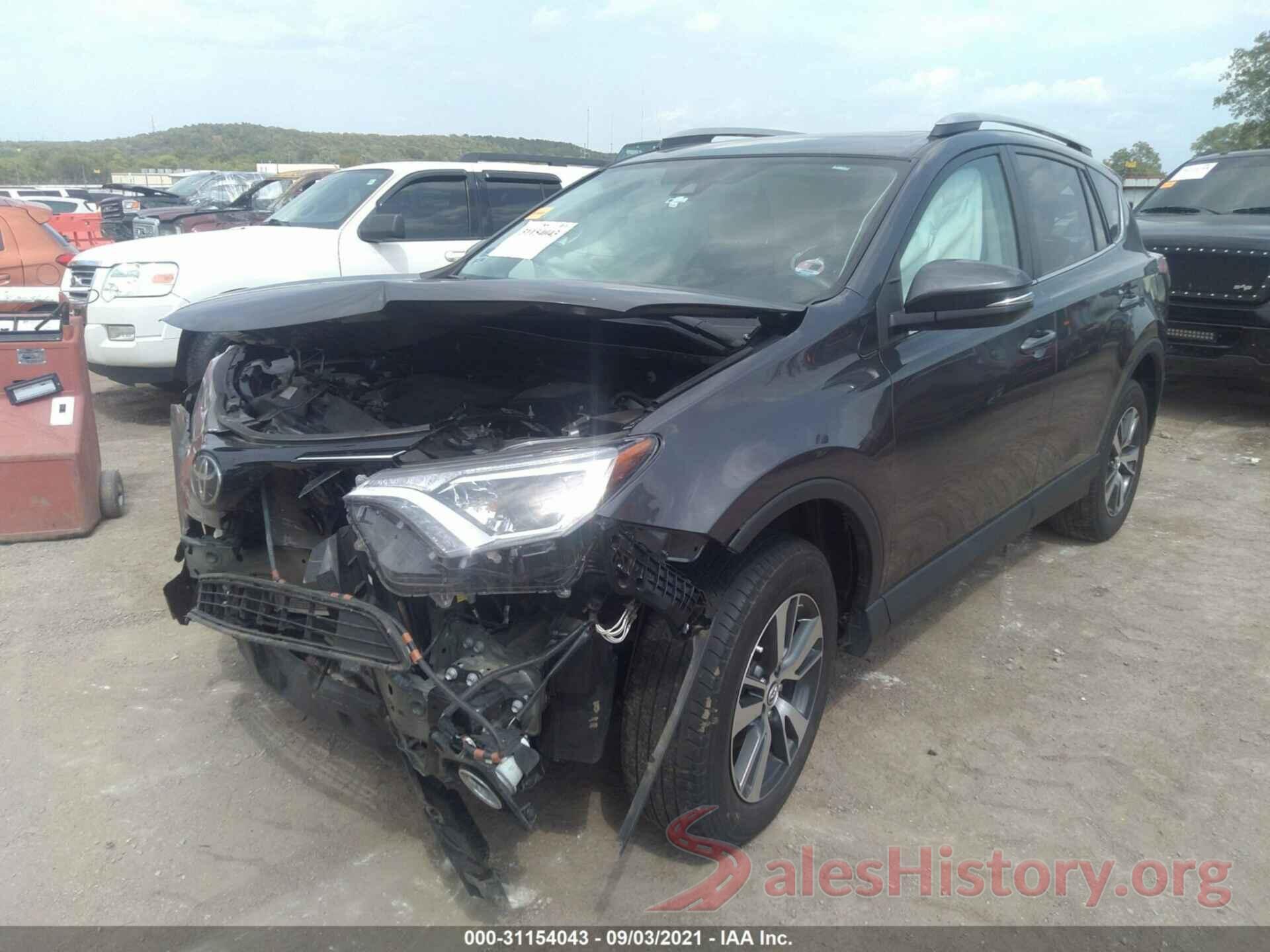 2T3RFREV9JW724328 2018 TOYOTA RAV4