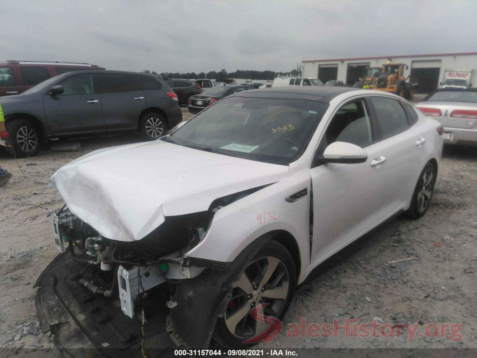 5XXGW4L21GG010983 2016 KIA OPTIMA