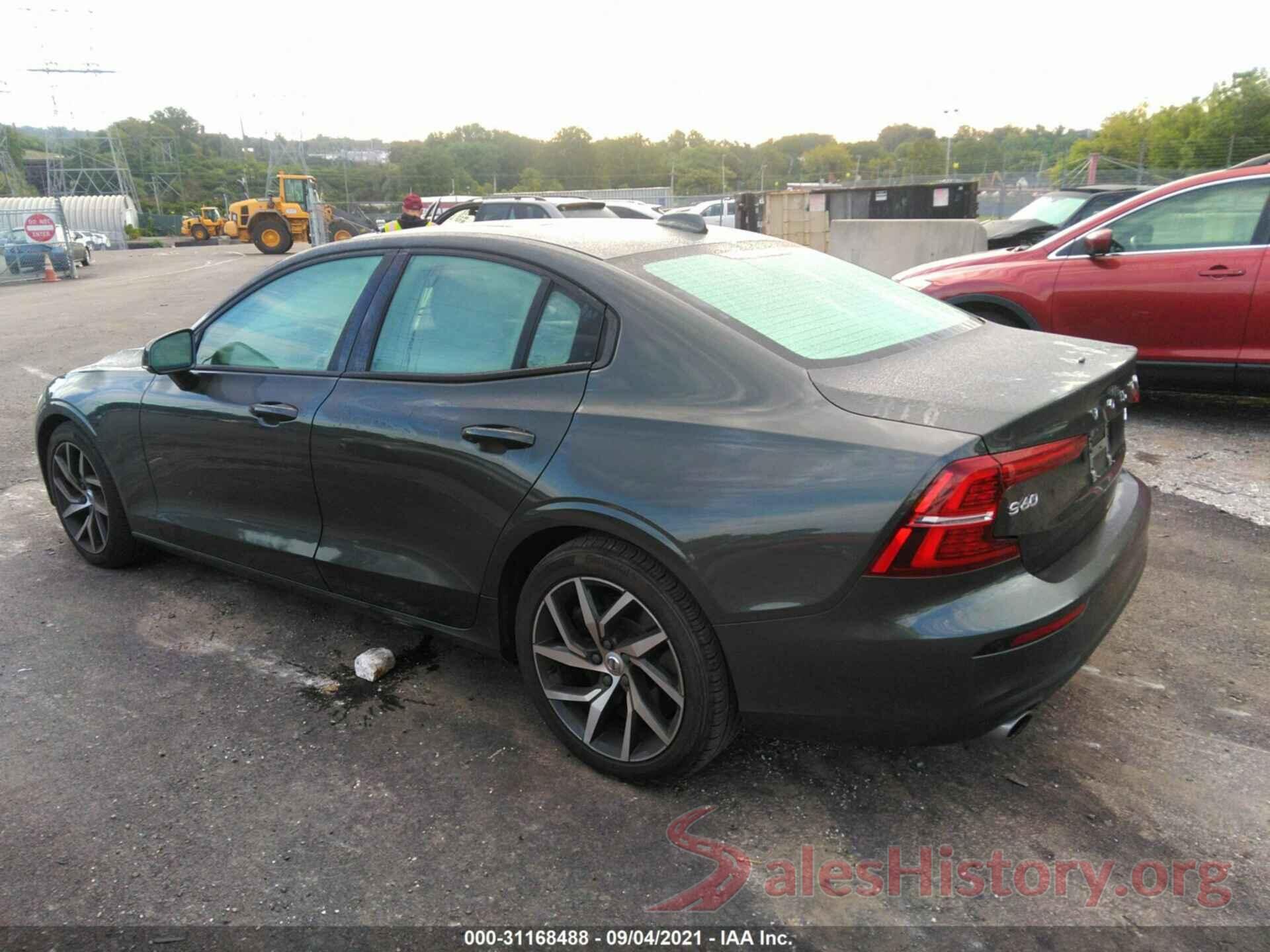 7JRA22TK8KG015932 2019 VOLVO S60