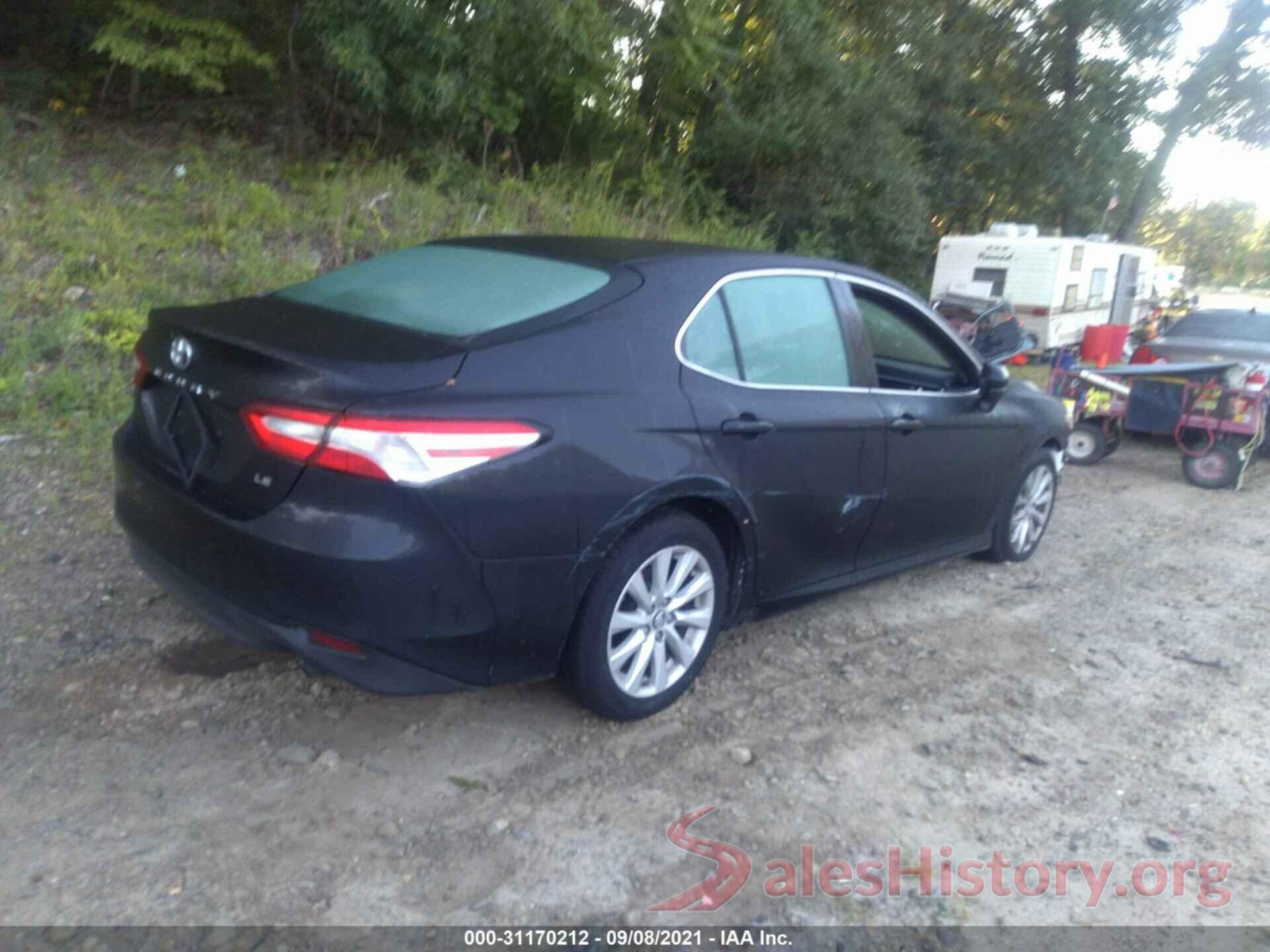 4T1B11HK8JU069848 2018 TOYOTA CAMRY