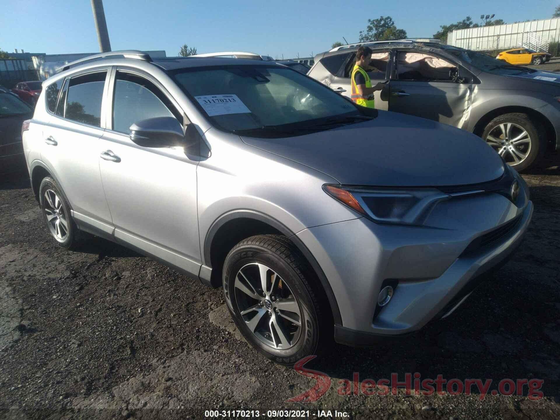 2T3RFREV3HW589759 2017 TOYOTA RAV4