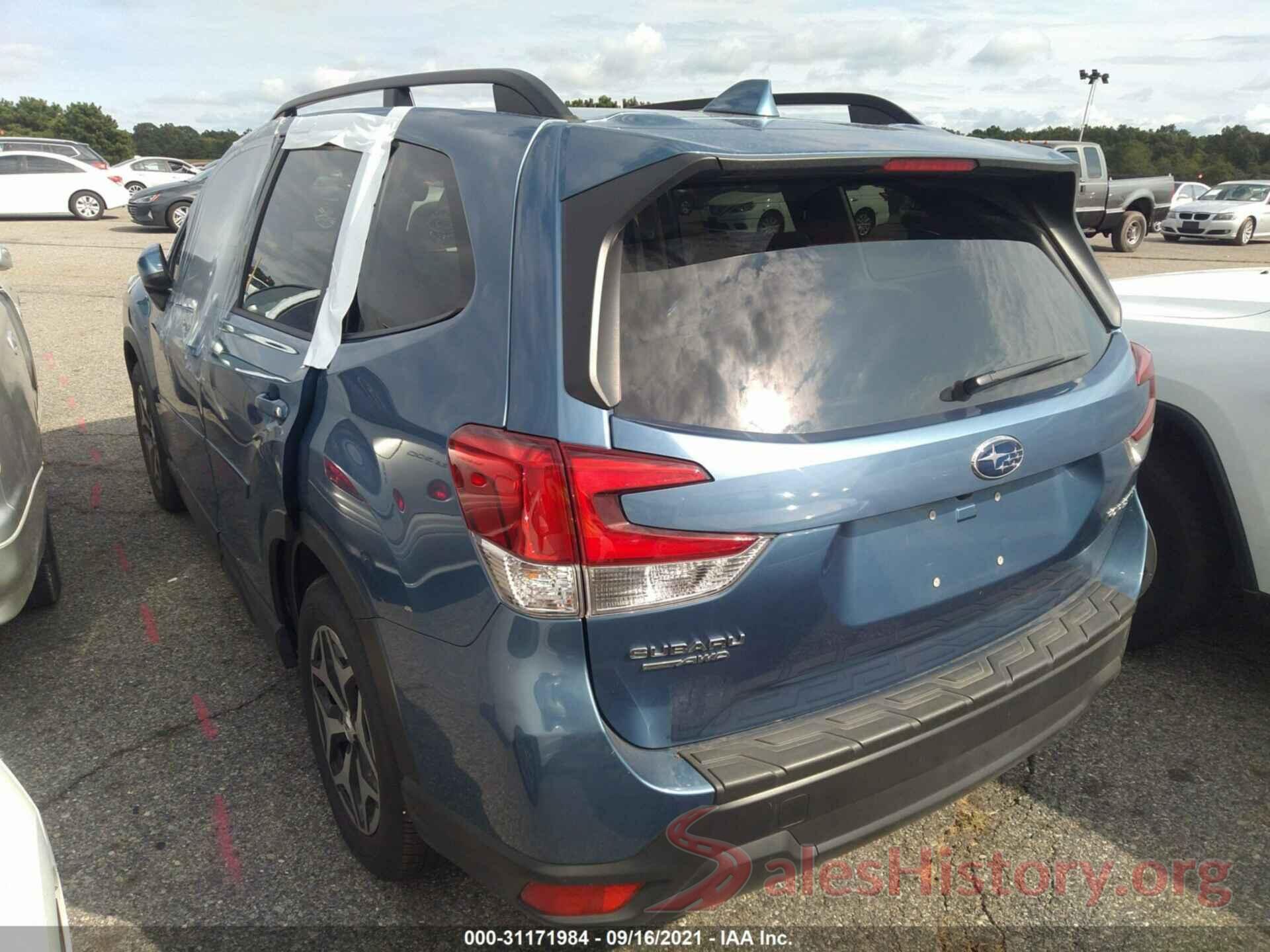 JF2SKAJC0LH566085 2020 SUBARU FORESTER