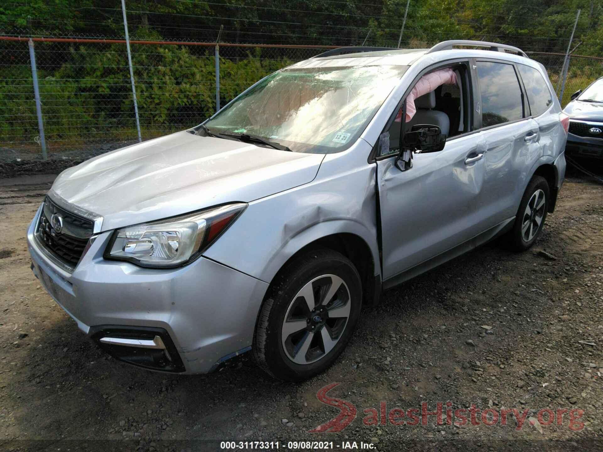 JF2SJAEC4HH483165 2017 SUBARU FORESTER