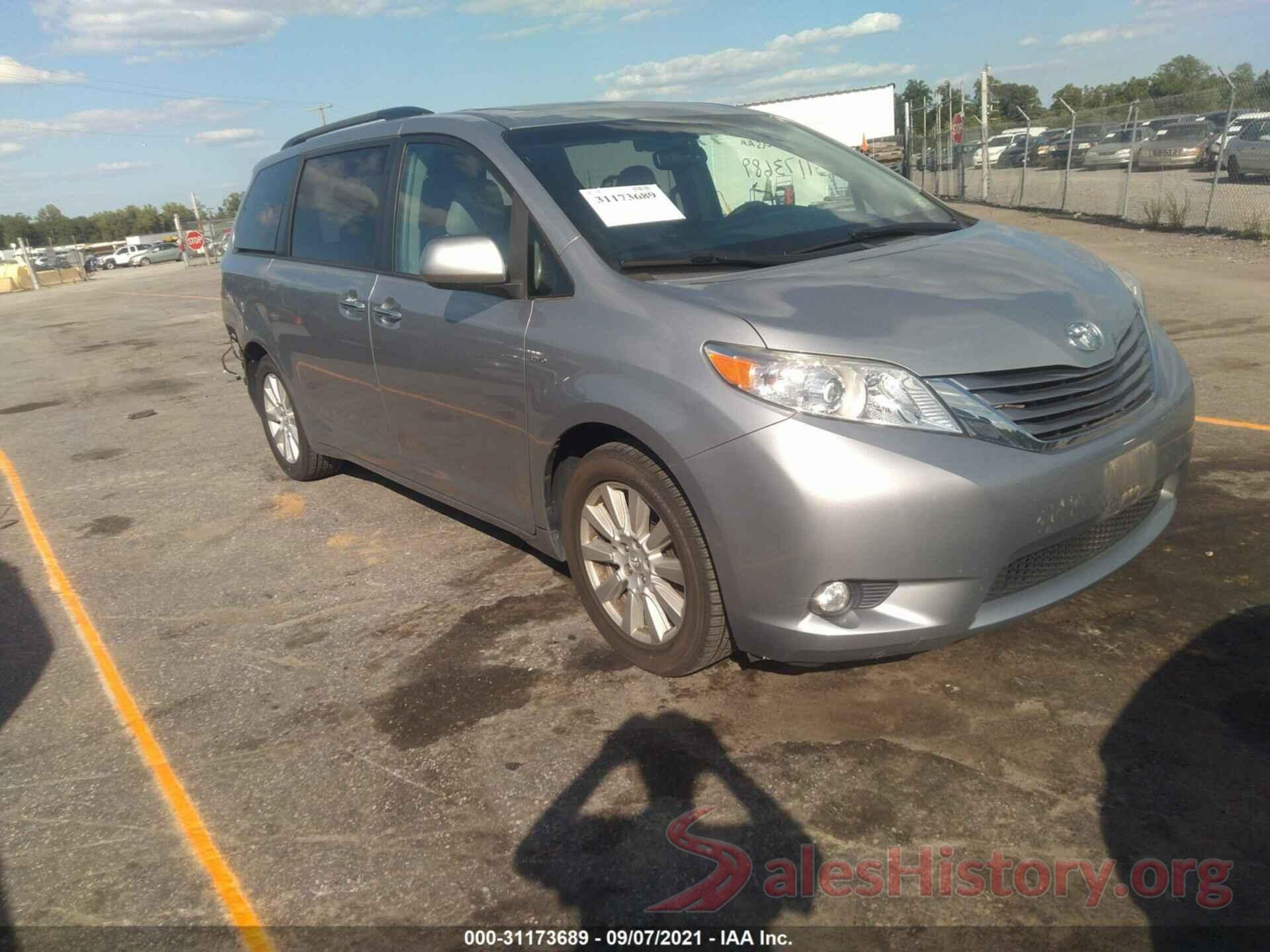 5TDDZ3DC0HS166864 2017 TOYOTA SIENNA