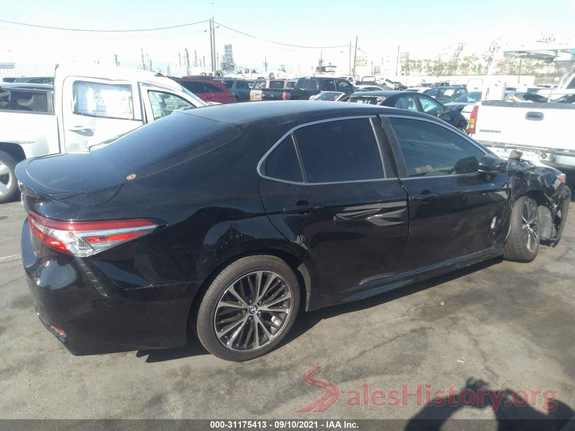 4T1B11HK8JU604063 2018 TOYOTA CAMRY