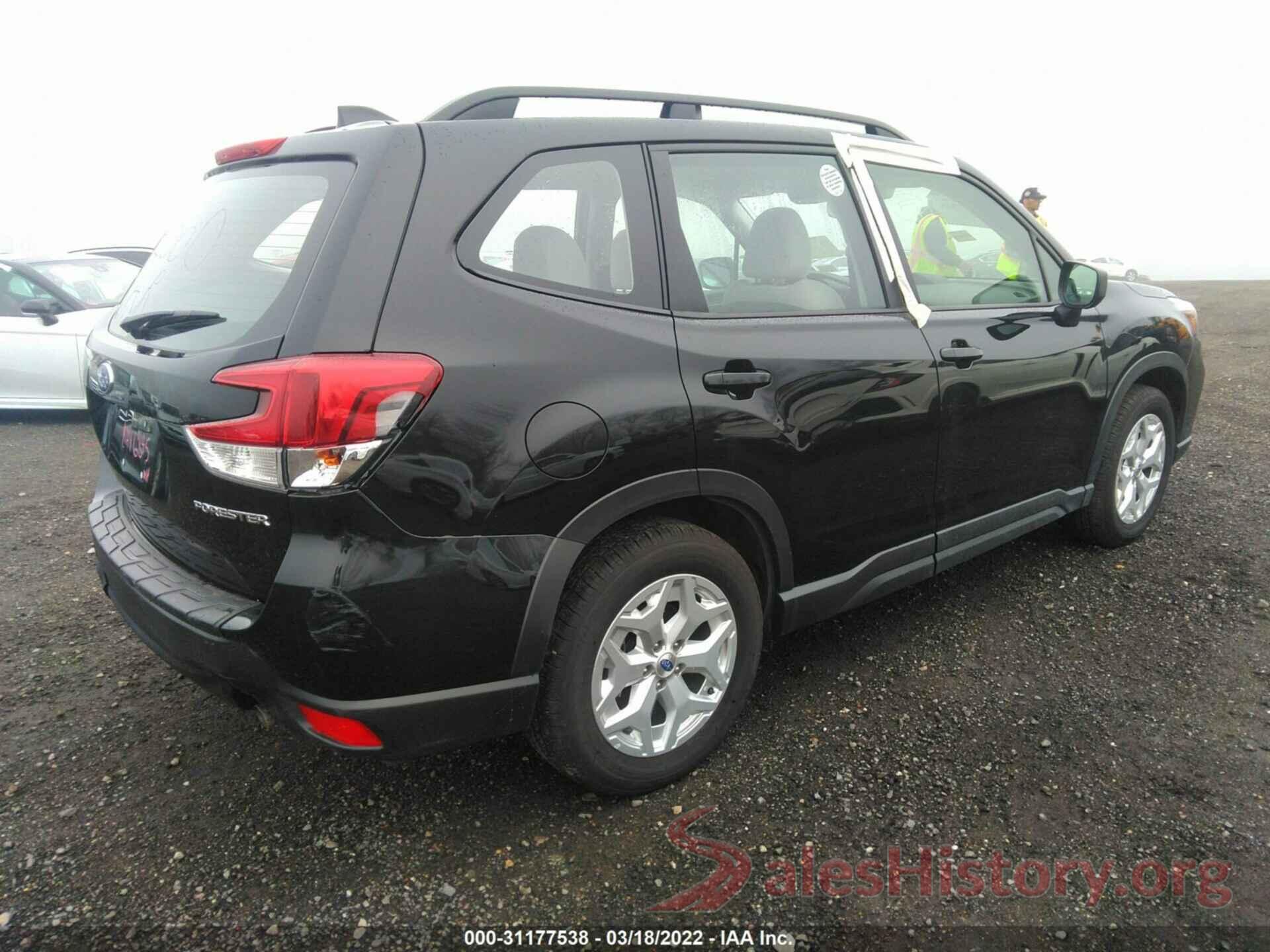 JF2SKADC6MH501660 2021 SUBARU FORESTER