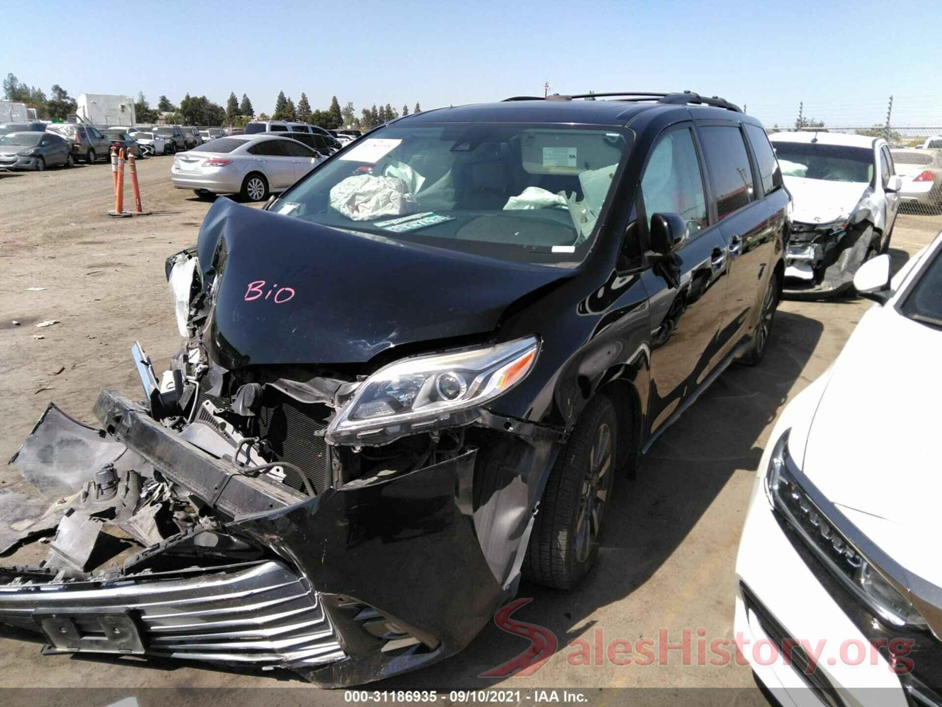 5TDYZ3DC0JS931837 2018 TOYOTA SIENNA