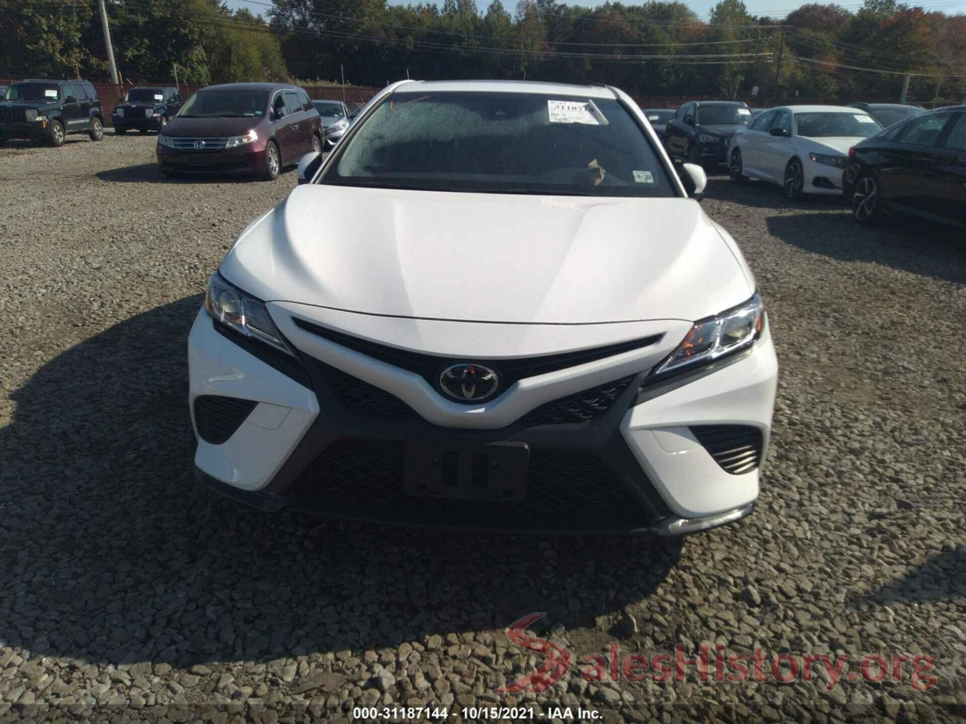 JTNB11HK8J3010742 2018 TOYOTA CAMRY