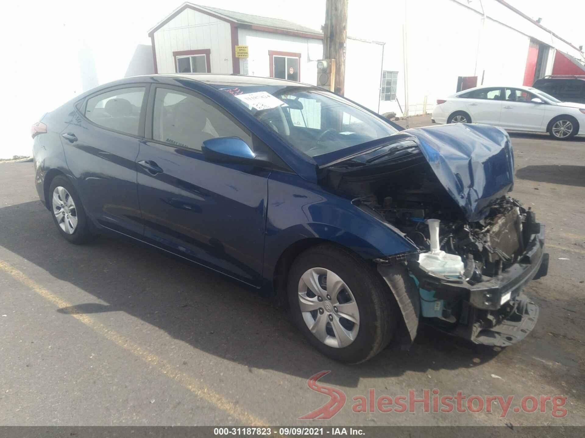 5NPDH4AE8GH749654 2016 HYUNDAI ELANTRA