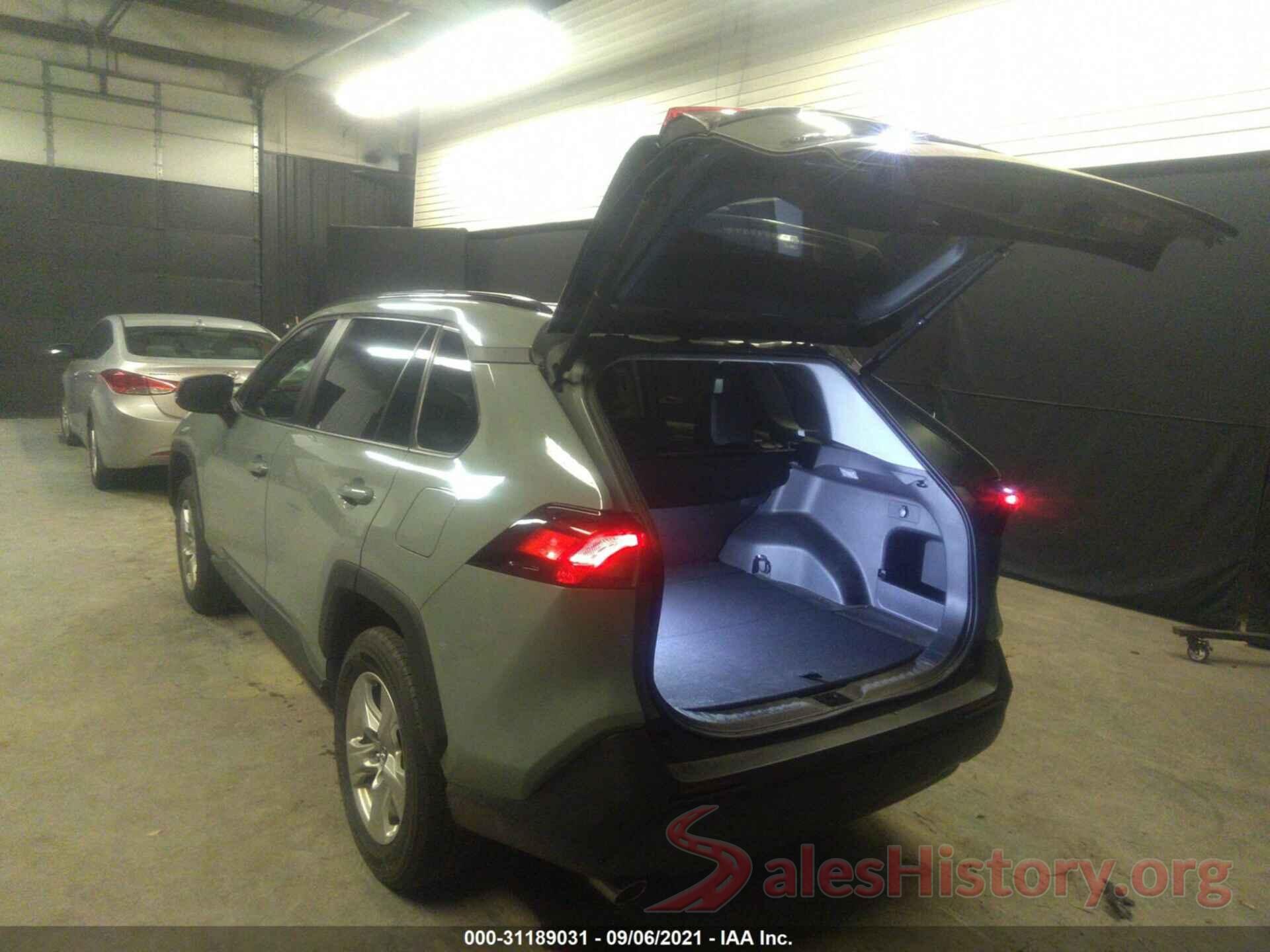 2T3P1RFV6MW168844 2021 TOYOTA RAV4