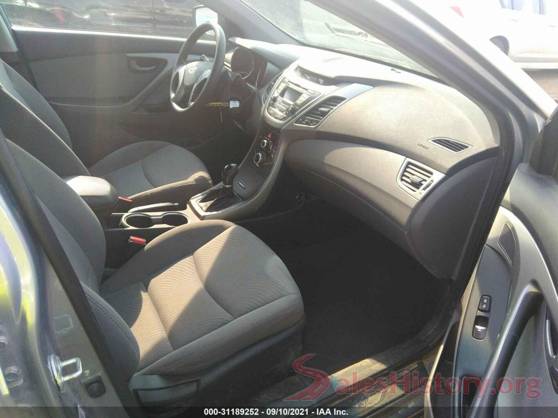 5NPDH4AE9GH785403 2016 HYUNDAI ELANTRA