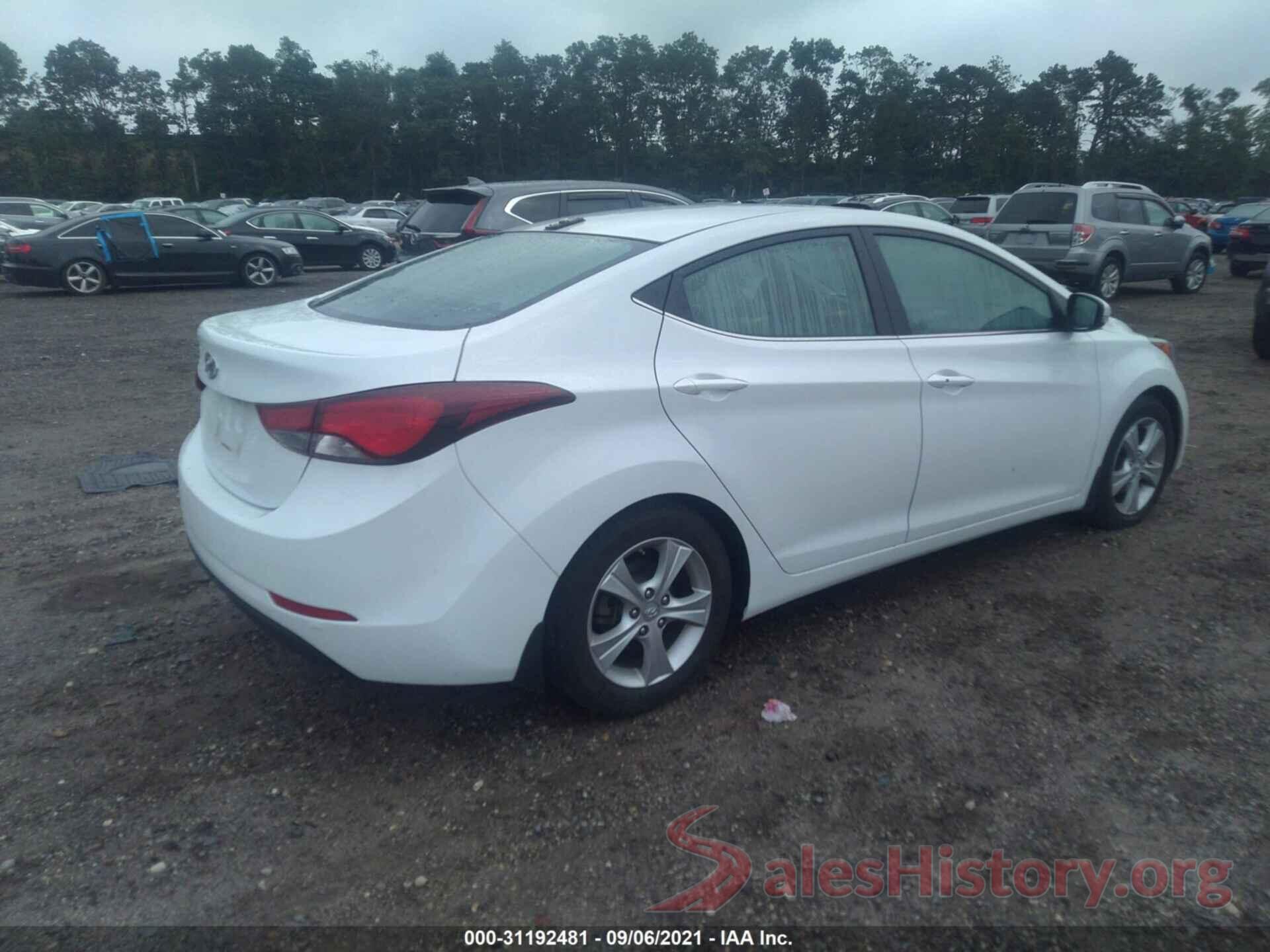 5NPDH4AE3GH675639 2016 HYUNDAI ELANTRA