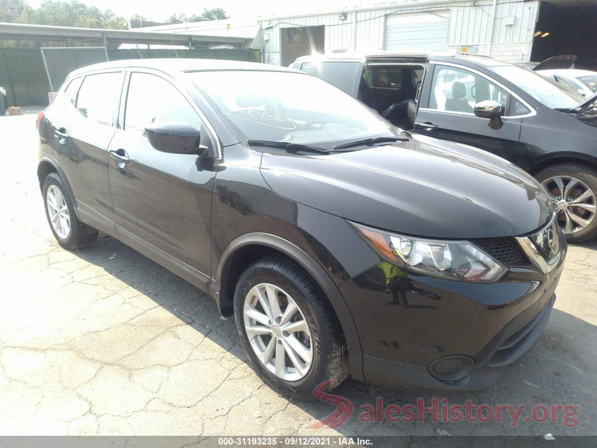 JN1BJ1CR0JW268800 2018 NISSAN ROGUE SPORT