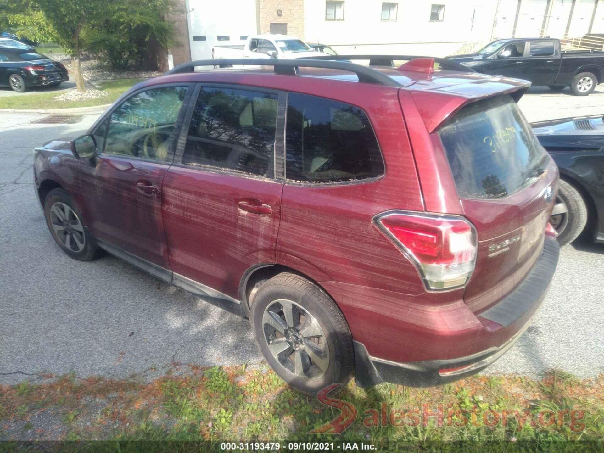 JF2SJAGC4JH403219 2018 SUBARU FORESTER