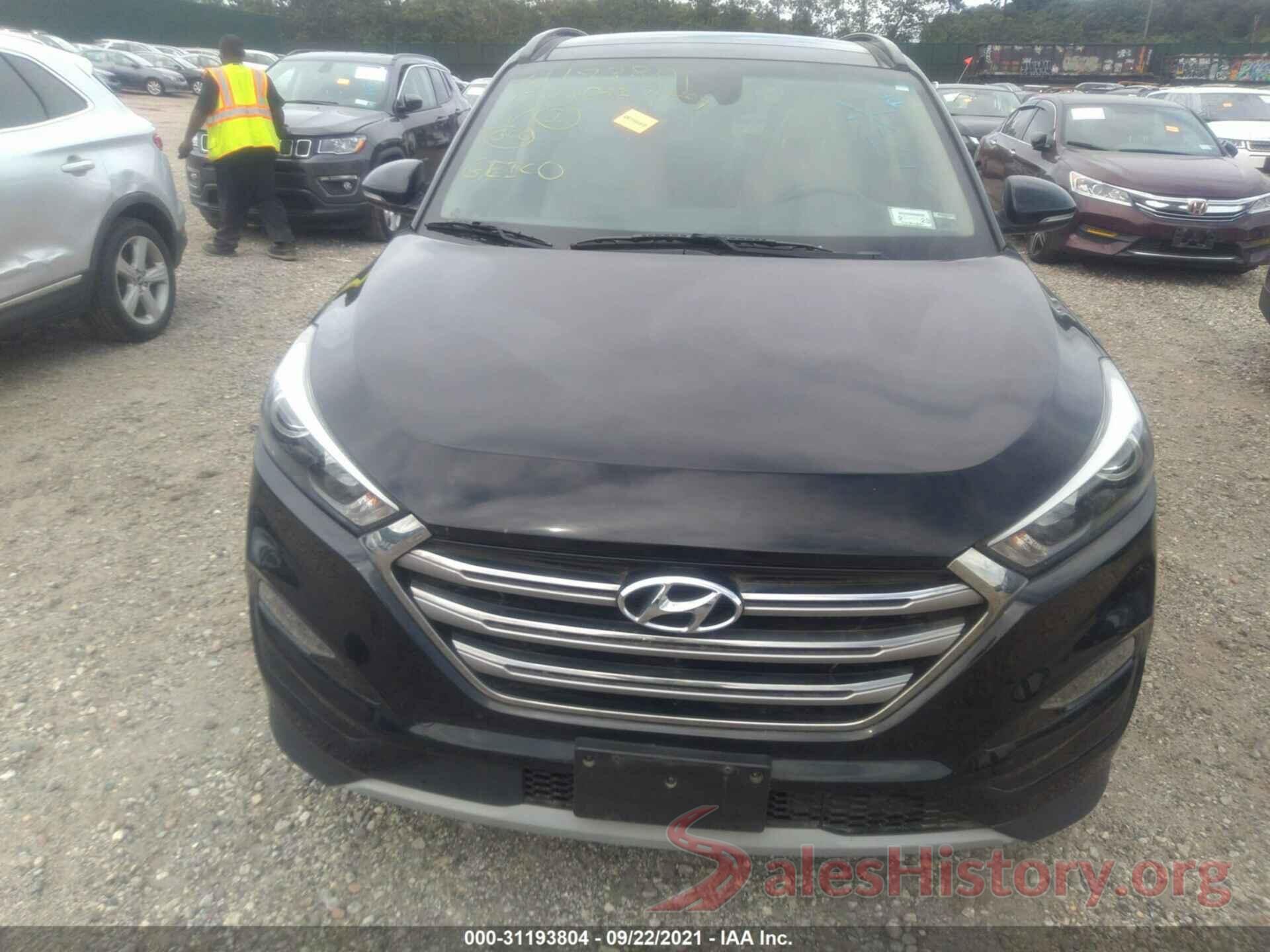 KM8J33A29HU359490 2017 HYUNDAI TUCSON