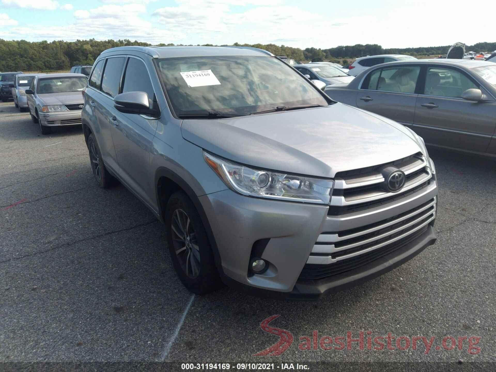 5TDKZRFH7JS257641 2018 TOYOTA HIGHLANDER