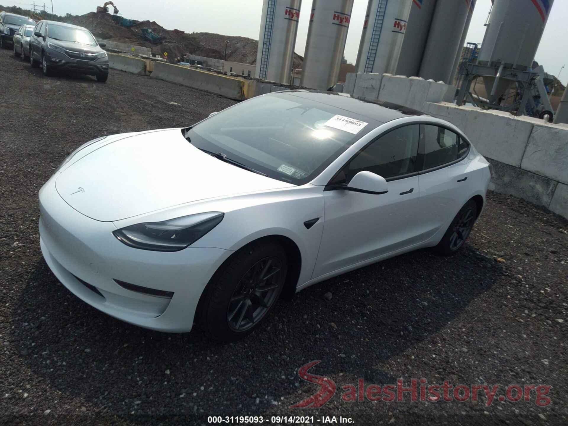 5YJ3E1EB9MF988272 2021 TESLA MODEL 3