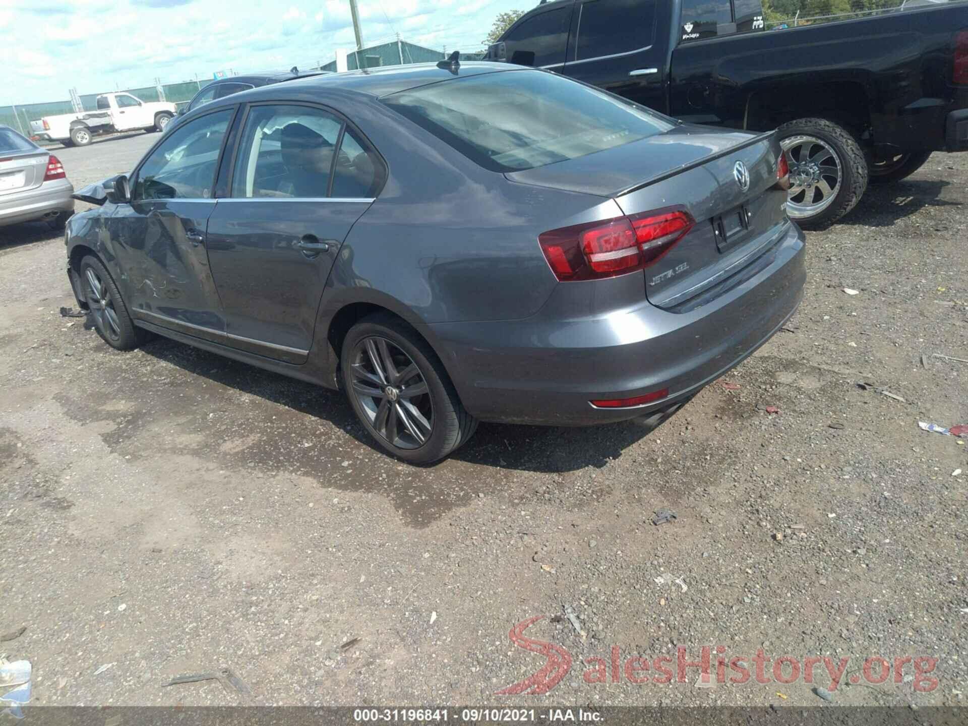 3VWL17AJ3JM226068 2018 VOLKSWAGEN JETTA