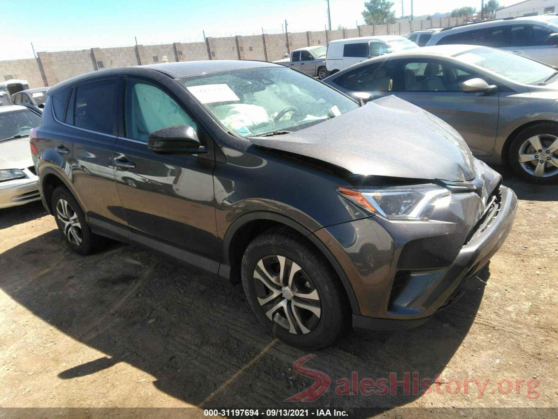 2T3BFREV0JW740936 2018 TOYOTA RAV4